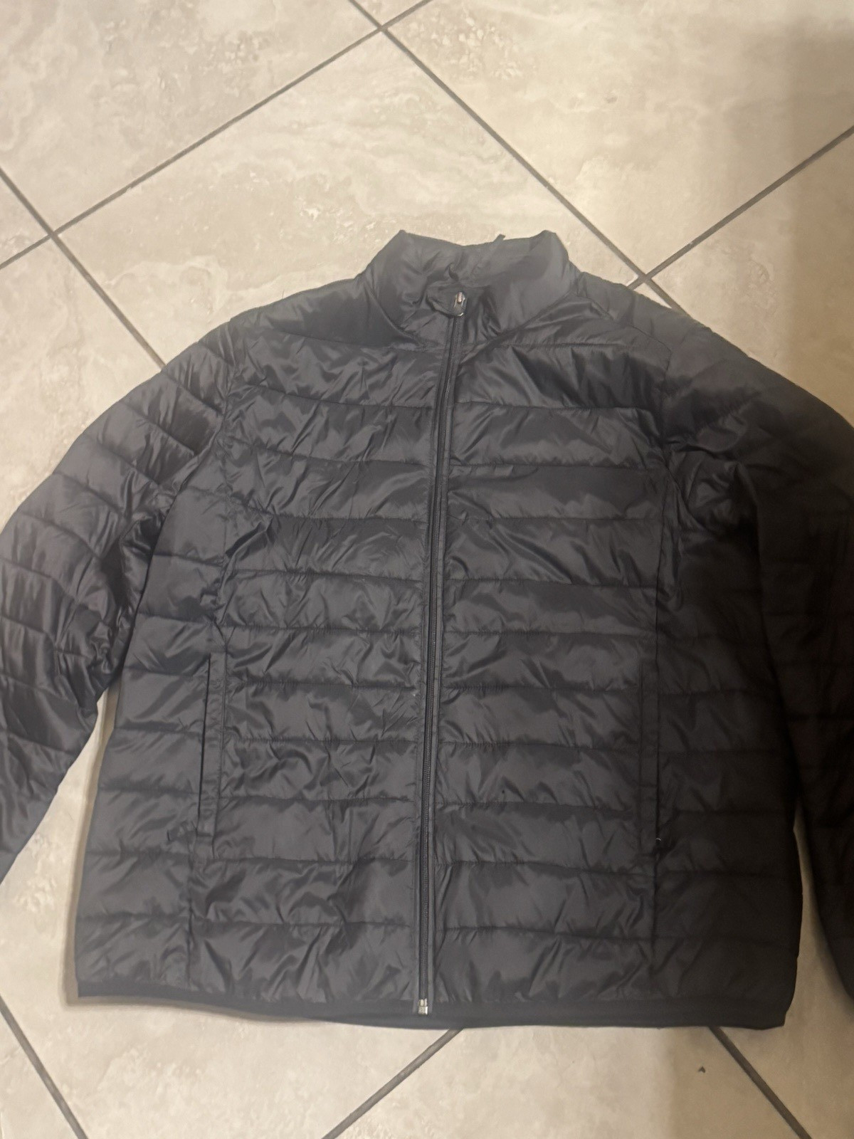 Amazon Essentials Men’s XL Black Lightweight Packable Puffer Jacket Full Zip