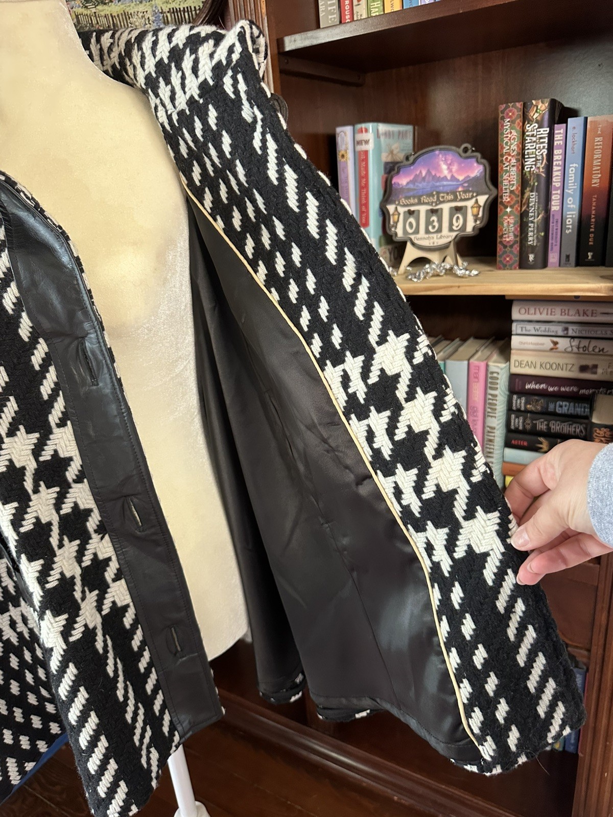 Vintage Mackage Wool Button Houndstooth Coat Black & White Size G/L – No Belt