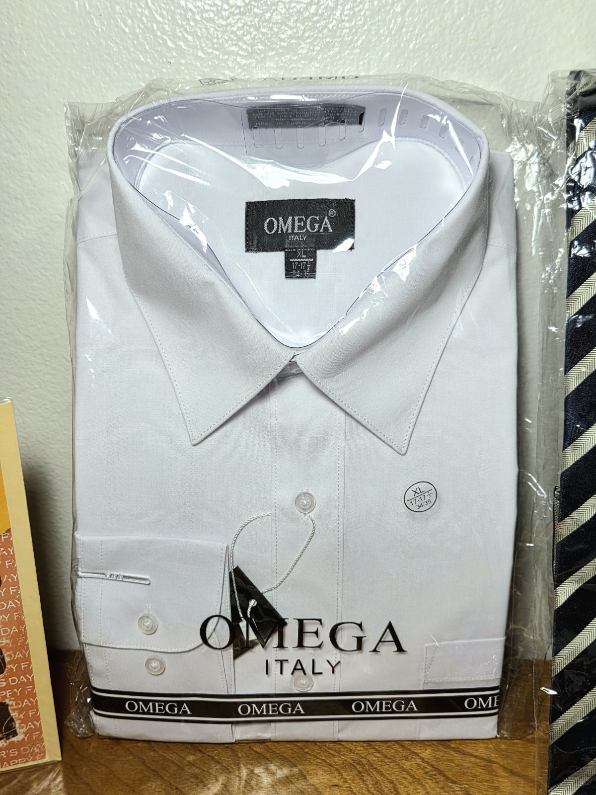 Fathers Day Gift Set White Buttoned Shirt XL/17 Navy Blue/Gold Tie+Greeting Card