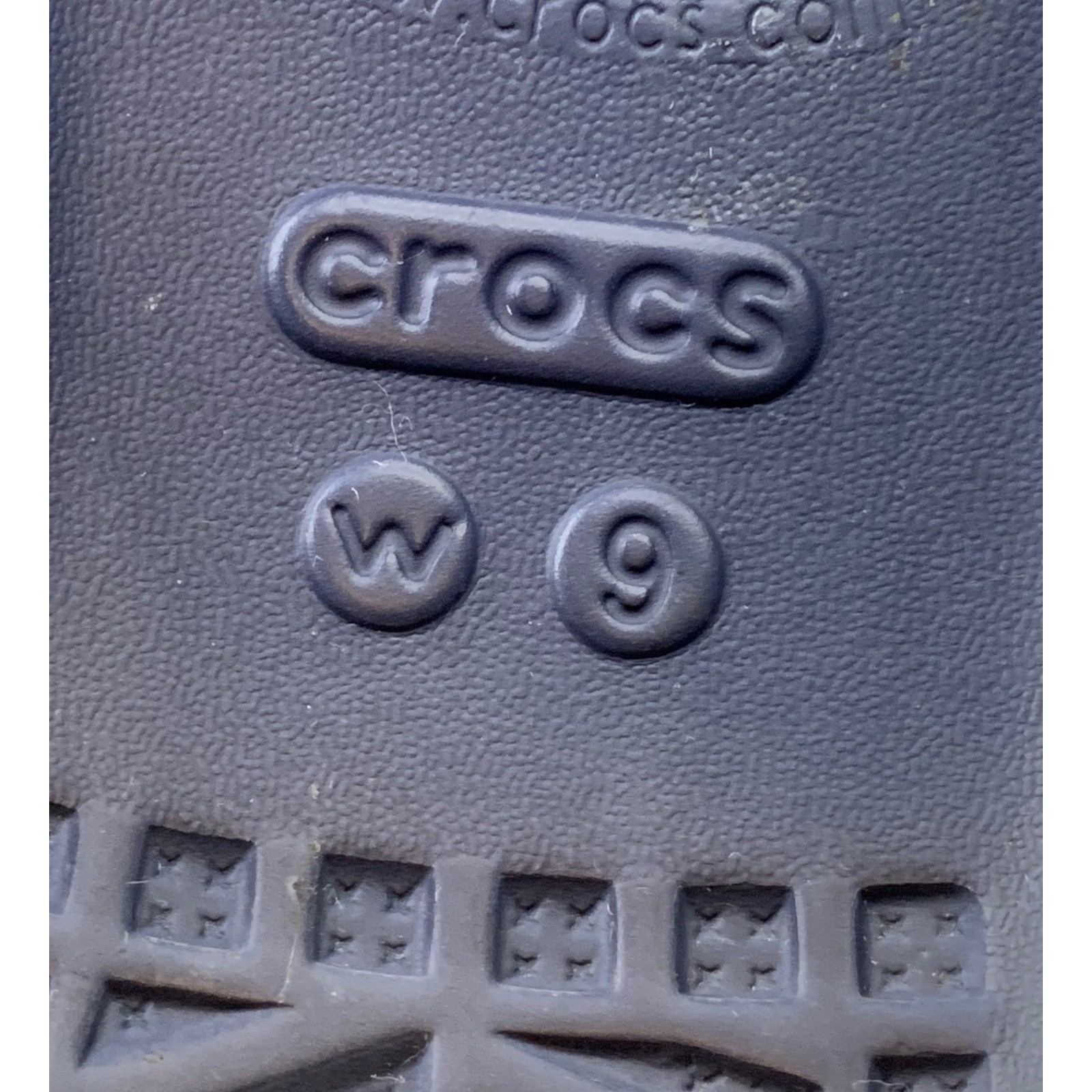 Crocs Kadee II Women’s Sandals Flip Flops Navy Blue Polka Dot Straps 9 Shoes
