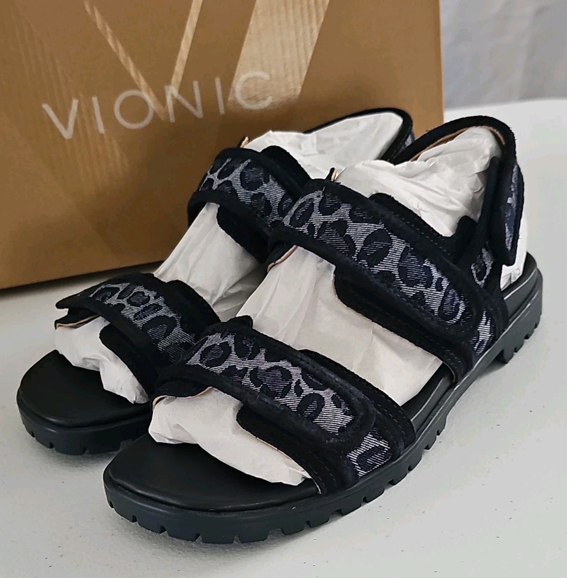 Vionic Cassidy Denim Size 5 Multi Leopard Print Strappy Sandals Blue Black NEW