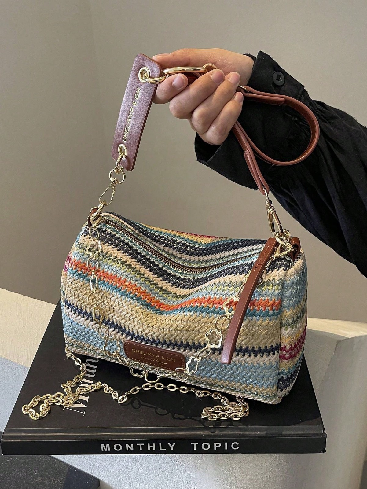 New Spring Summer Contrast Striped Woven Straw Shoulder Bag, Fashion Letter