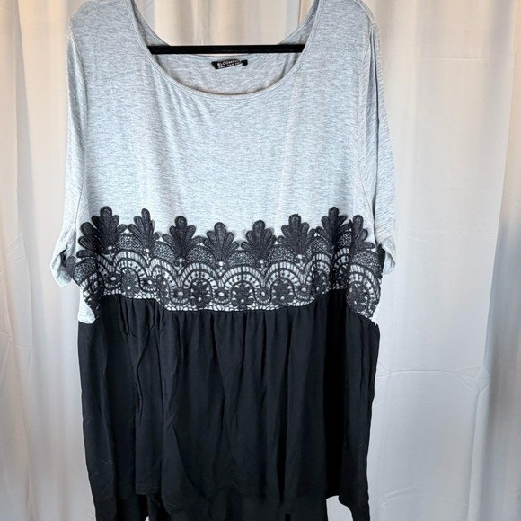 Bloomchic Grey Black Lace Trim Colorblock Tunic Top Plus Size 22-24 US 3X 4X