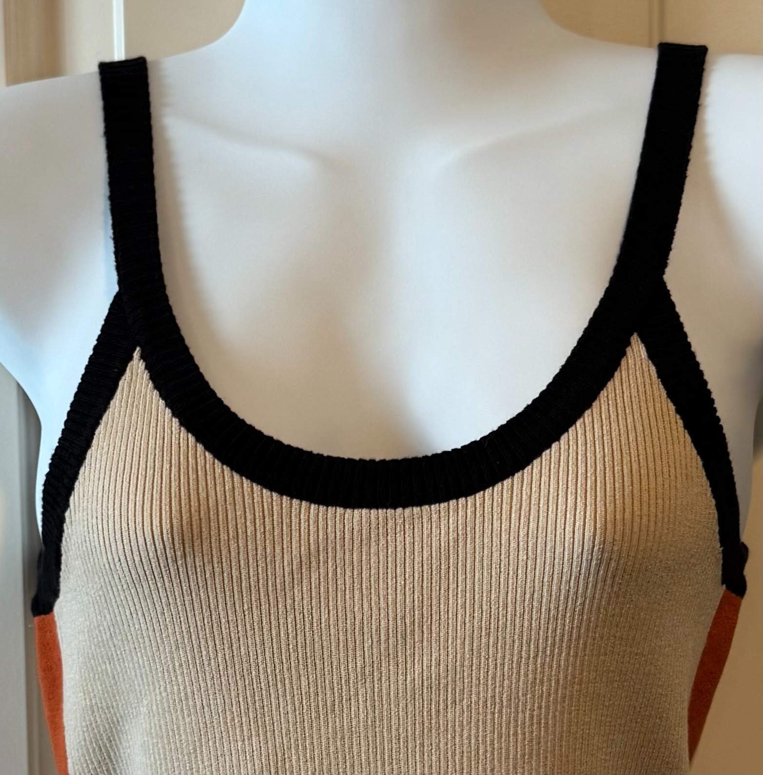 Wild Honey Tan Black Orange Viscose Cropped Tank Top Resort Wear – Medium – NWT