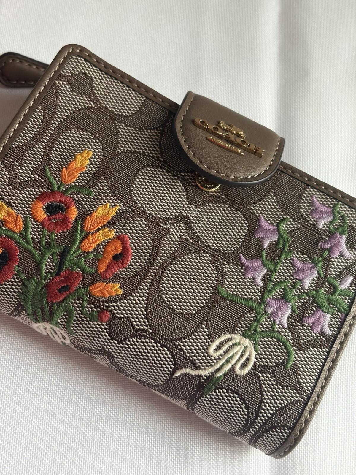 Coach Brown Multicolor Floral Zip-Around Folding Credit Card Wallet for Women