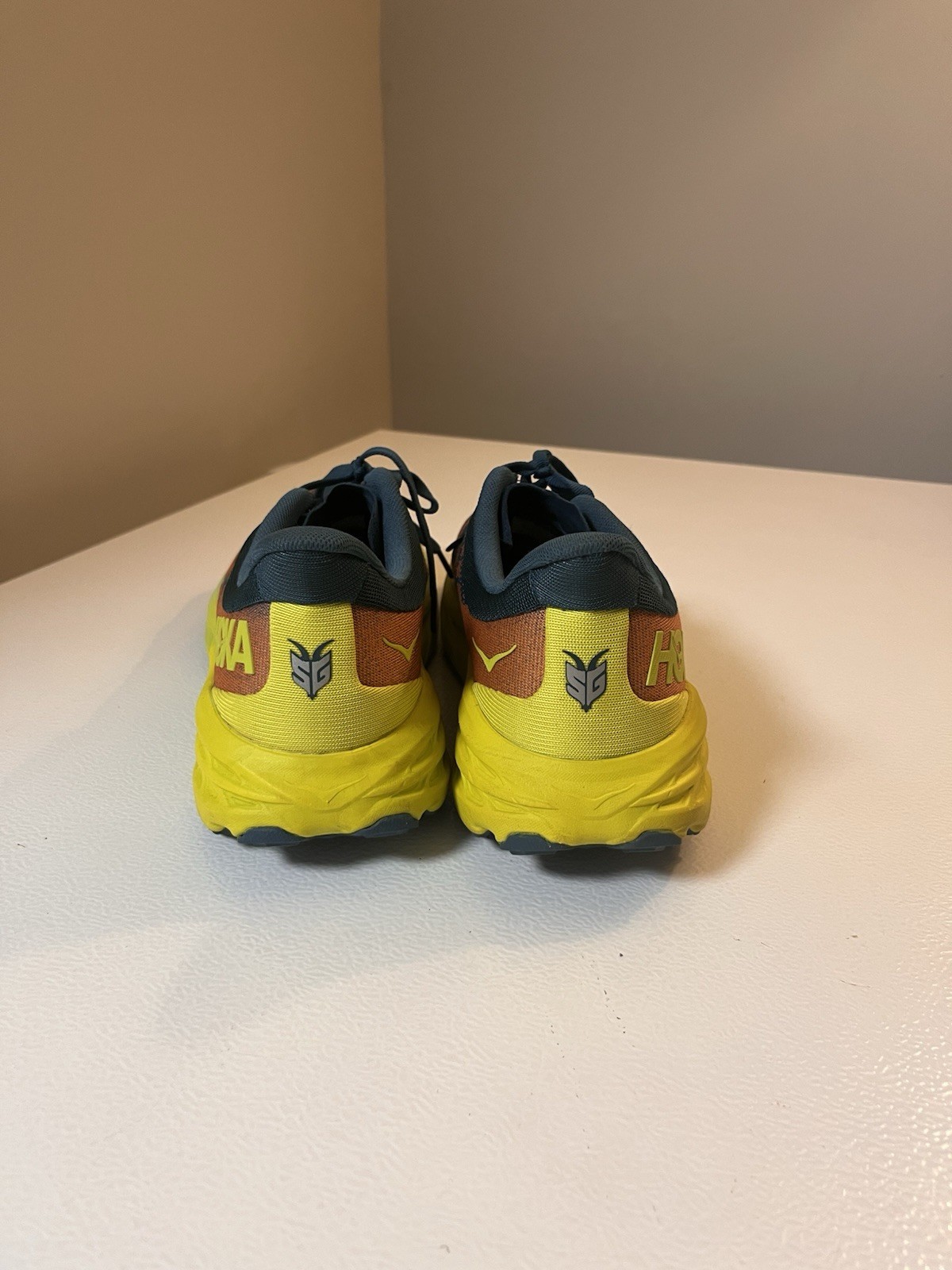 HOKA Men’s Blue/Yellow/Orange Low Top Lace Up Athletic Sneakers Mesh