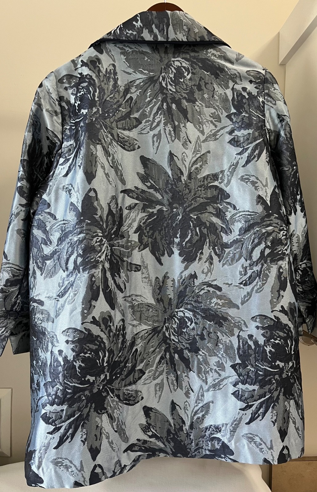 Chico’s Metallic Indigo Tonal Jacquard Open Front Topper Jacket 2P (US 12/14P)