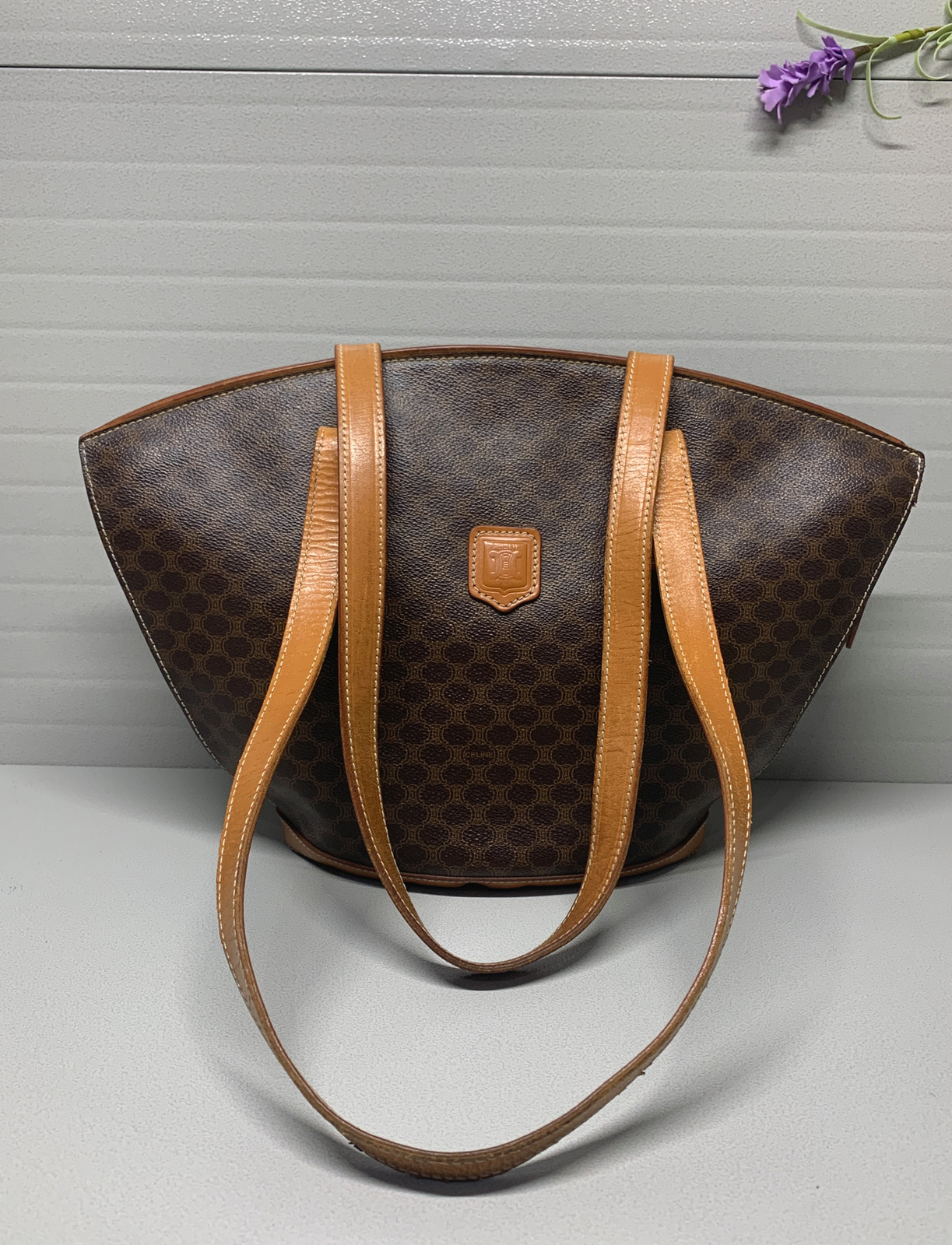 Beautiful Authentic “Rare” Celine Brown Medium Macadam Shoulder Bag #C. E06-1