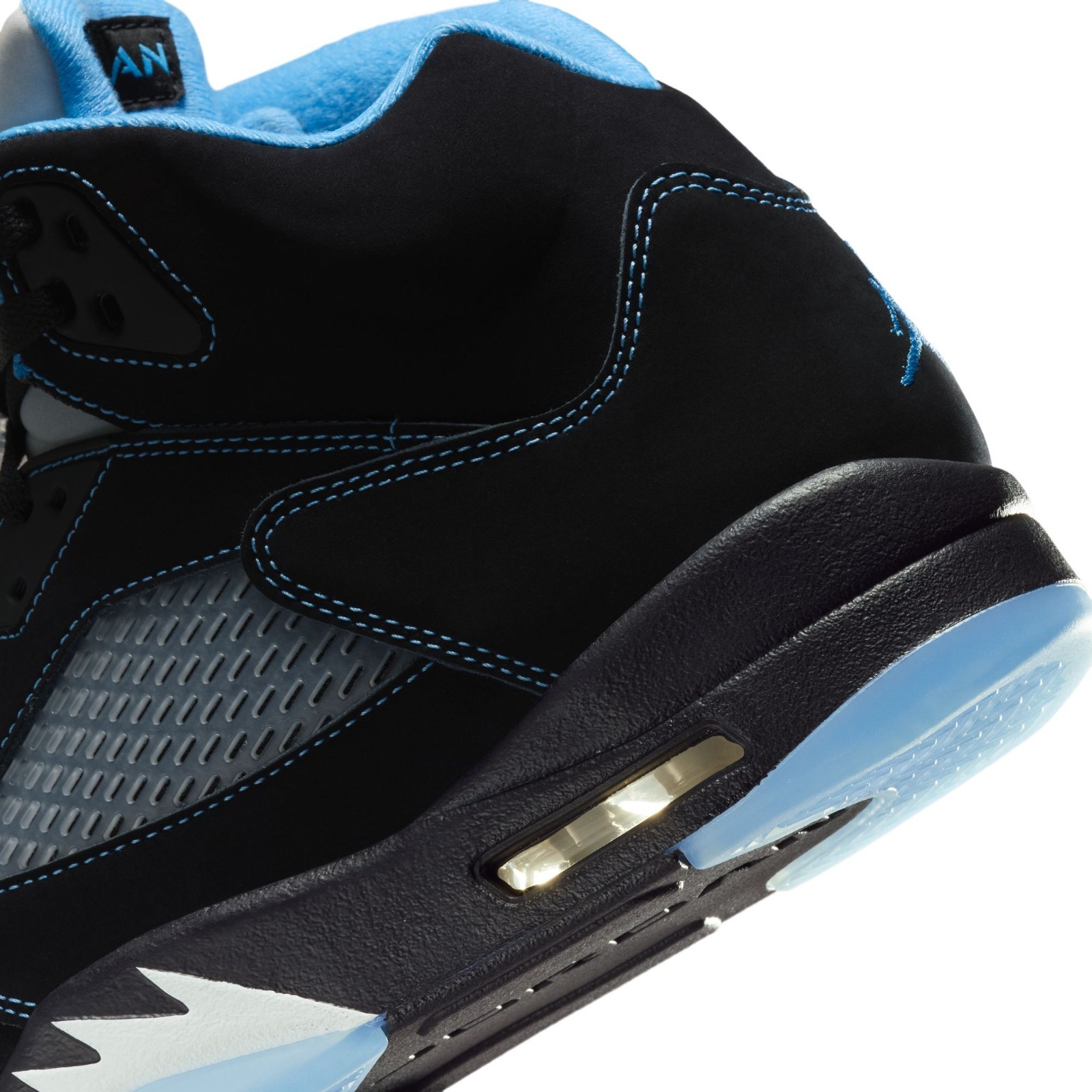 Jordan DD0587-008 Air Jordan 5 Black Carolina – Black – Men