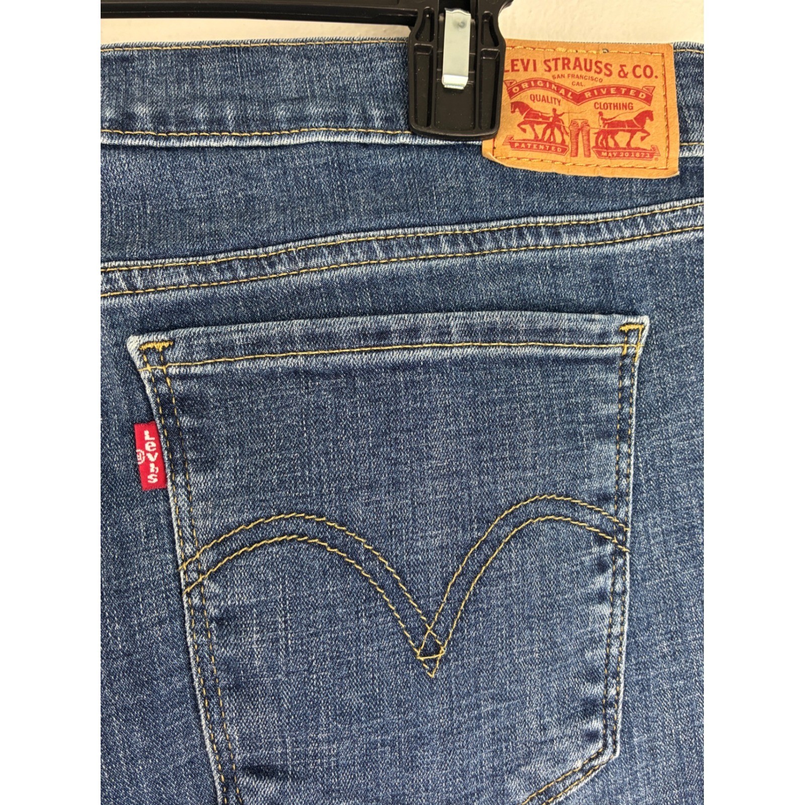 Levi’s 505 Straight Jeans Men’s 32×34 Medium Wash Denim Classic Fit