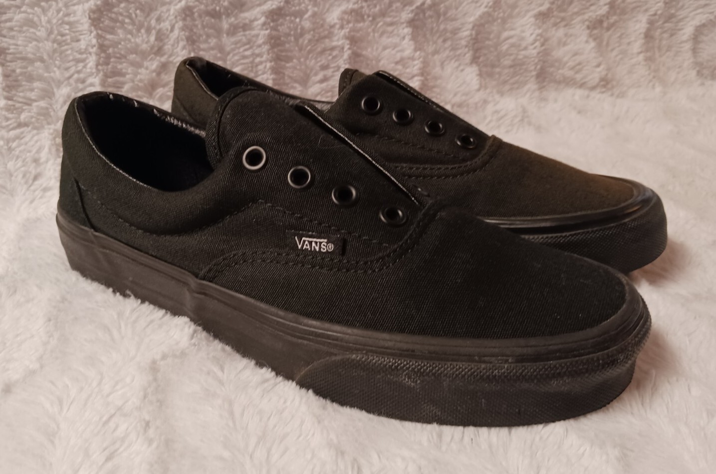 VANS Low Cut Tie Up Classic All Black Canvas Sneakers Size Men 5.5 Women 7