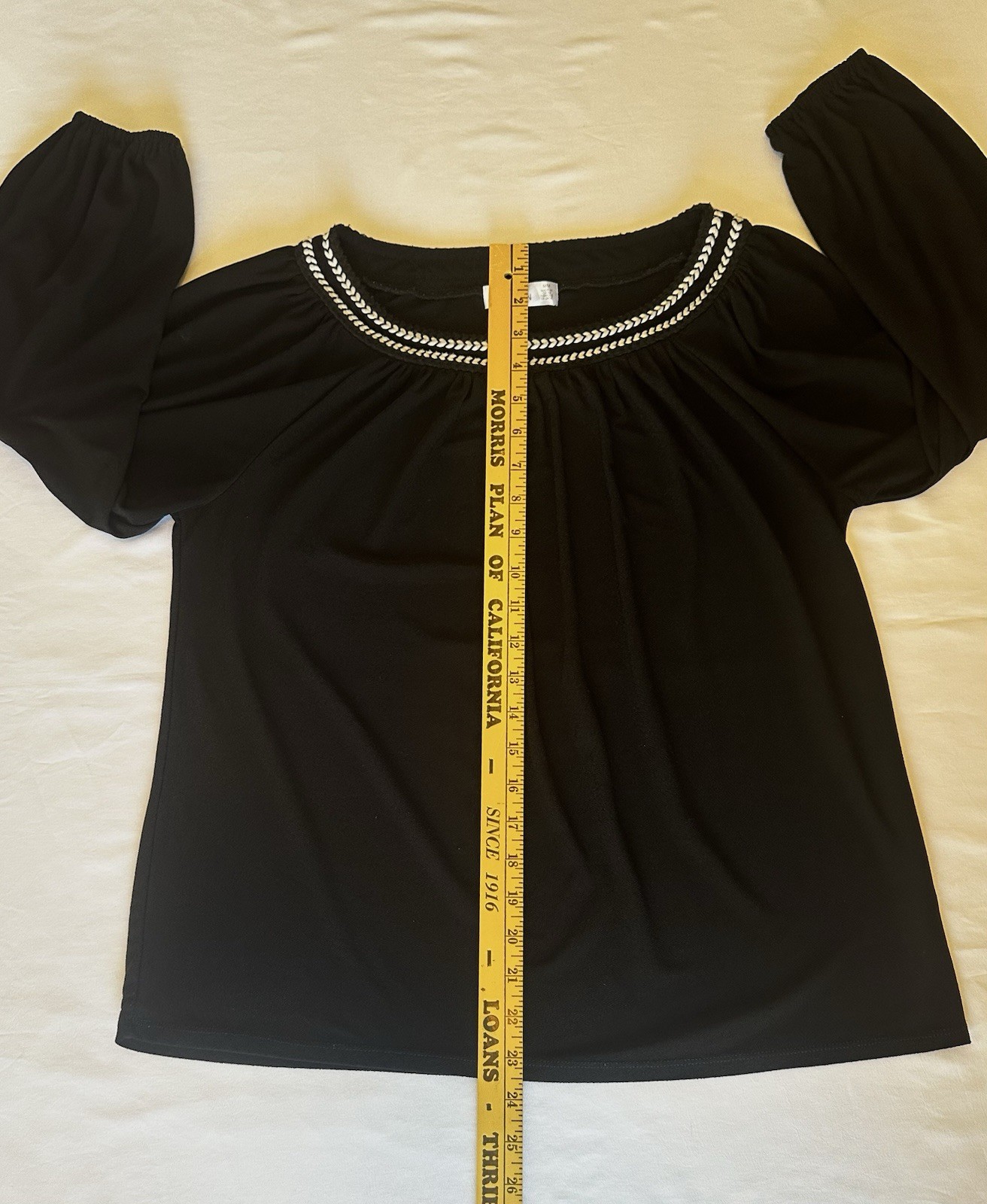 89th & Madison Black White Embroidered Neck Top Blouse Women’s Medium