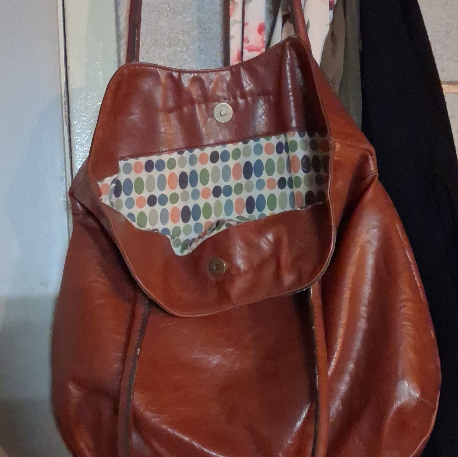 Axcess Brown Geometric Tote Bag Double Handles Snap Closure Gold Hardware Lined