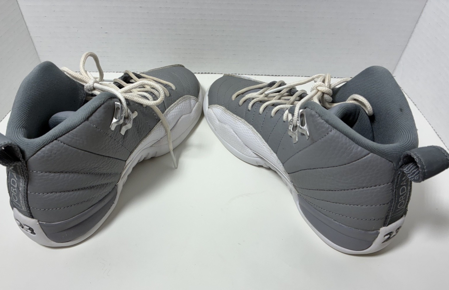 Jordan 12 Stealth 2022 size 5Y