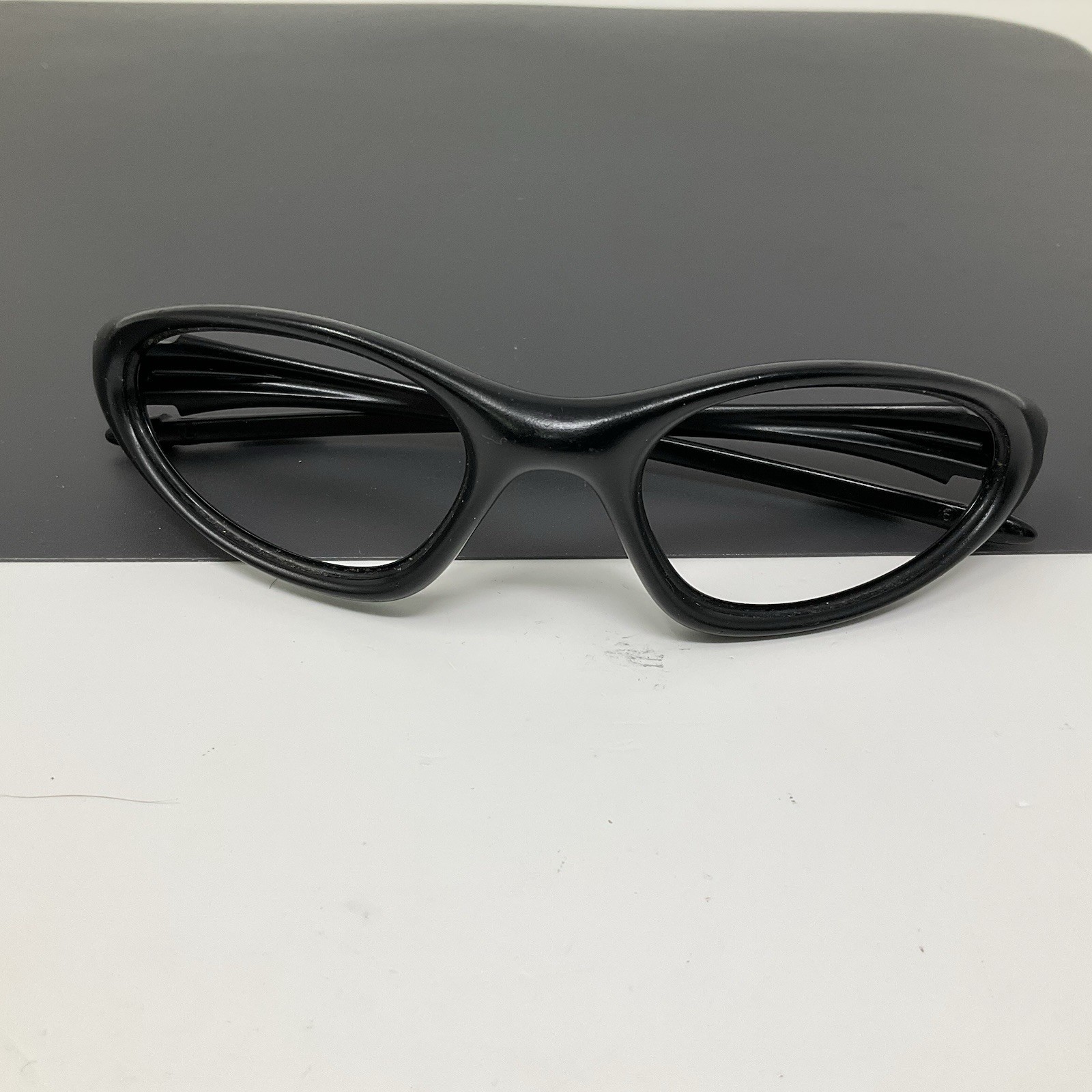 OAKLEY MINUTE 1.0 MATTE BLACK SUNGLASSES GEN 2/3 No Lenses/Ear socks Gen 3 Hinge