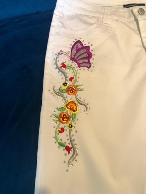 Size 4 wide leg Boston Proper White Crop Jeans Embroidered with stone accents