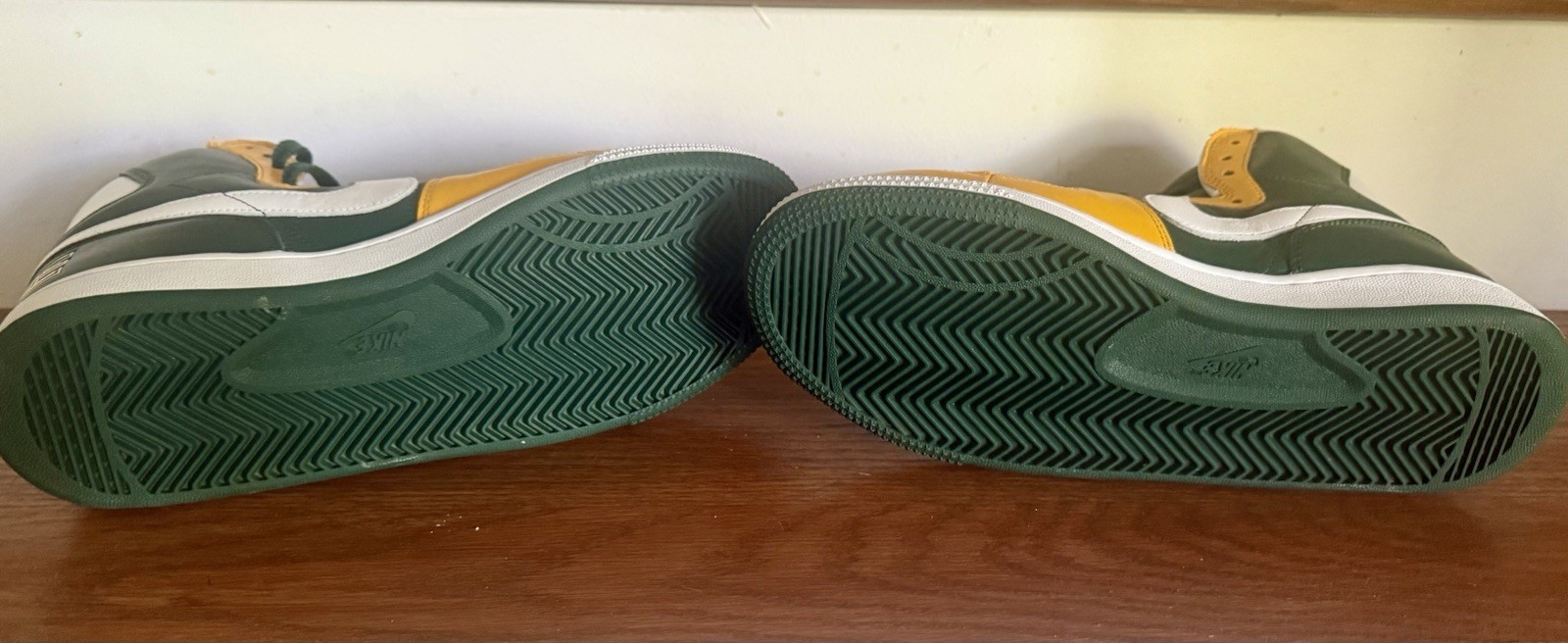 Nike Terminator High Seattle 79 Seattle Supersonics Green Gold Men’s Size 9.5