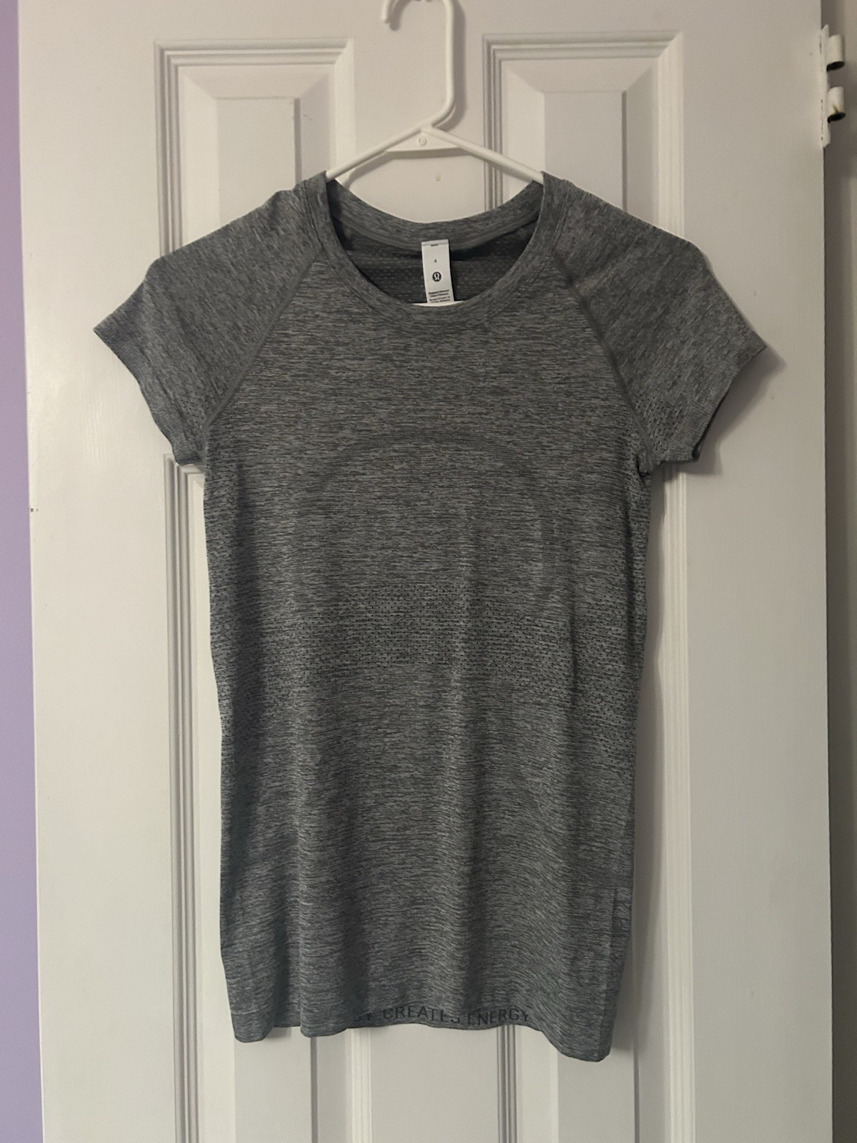 Lululemon Swiftly Tech SS 2.0 Heathered Gray Slim Crew Tee Size 4