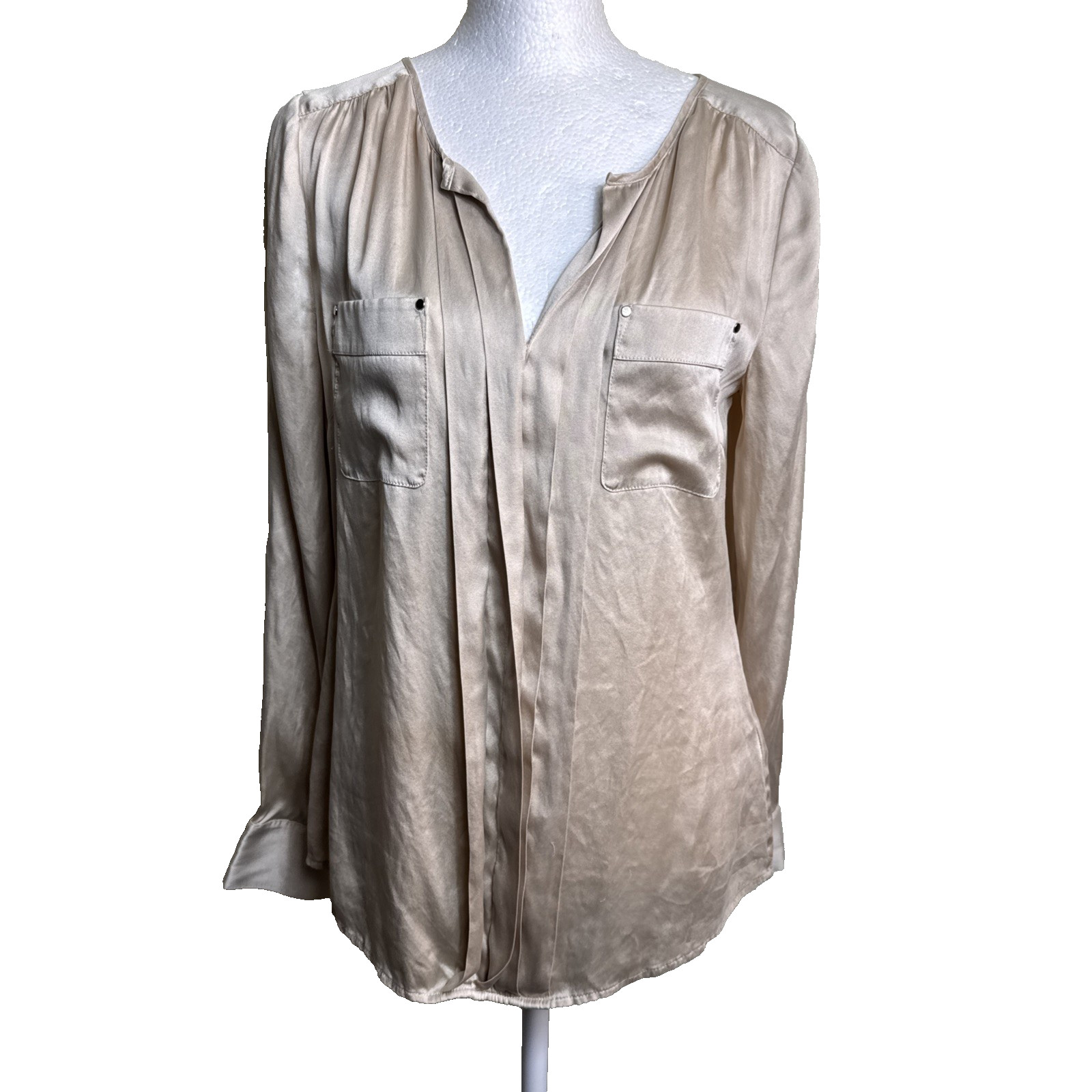 White House Black Market Women’s Top Size 4 Silk Blend Stretch Long Sleeve Beige