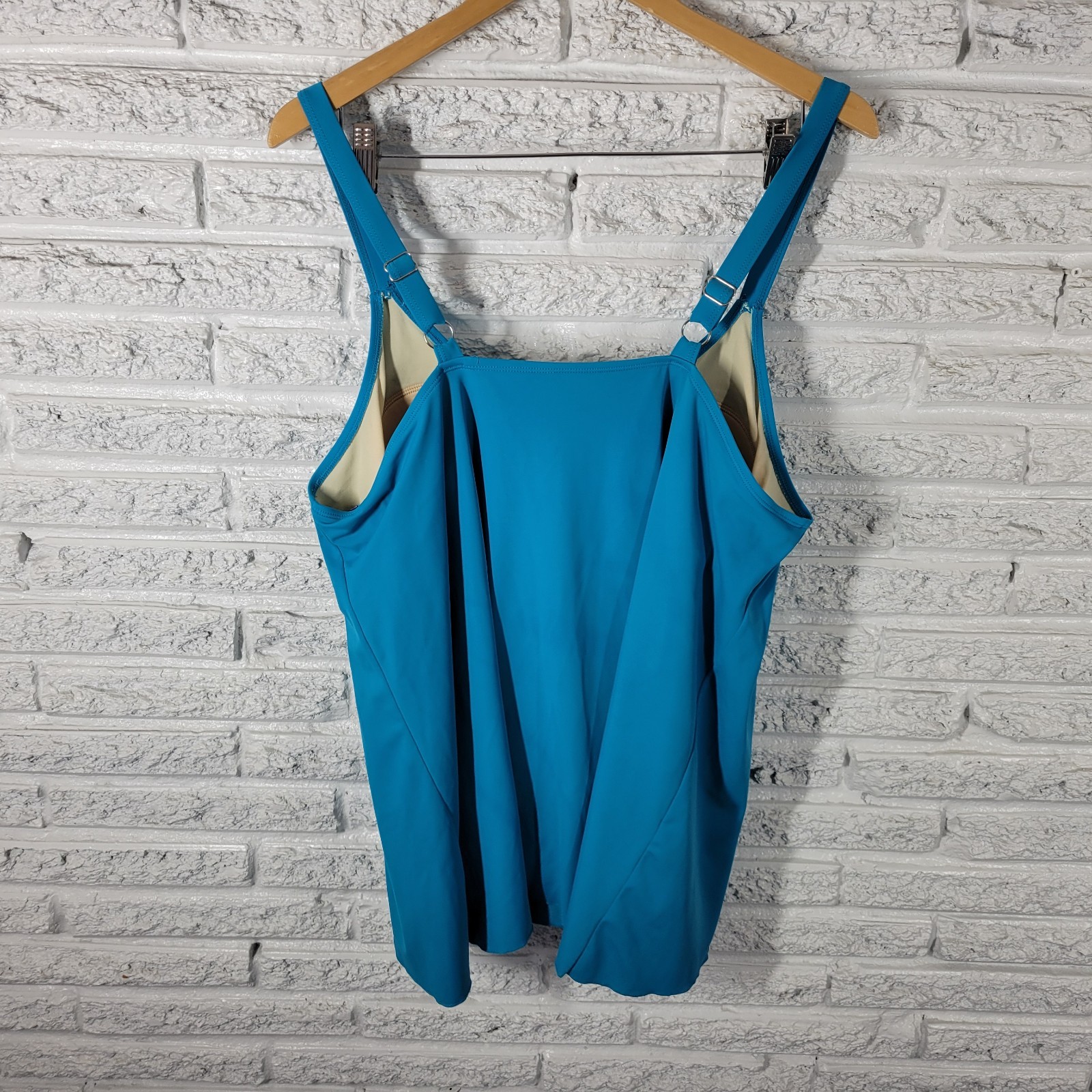 Denim & Co Womens 22W Plus Blue Tankini Swim Top Built In Bra Adjustable Straps