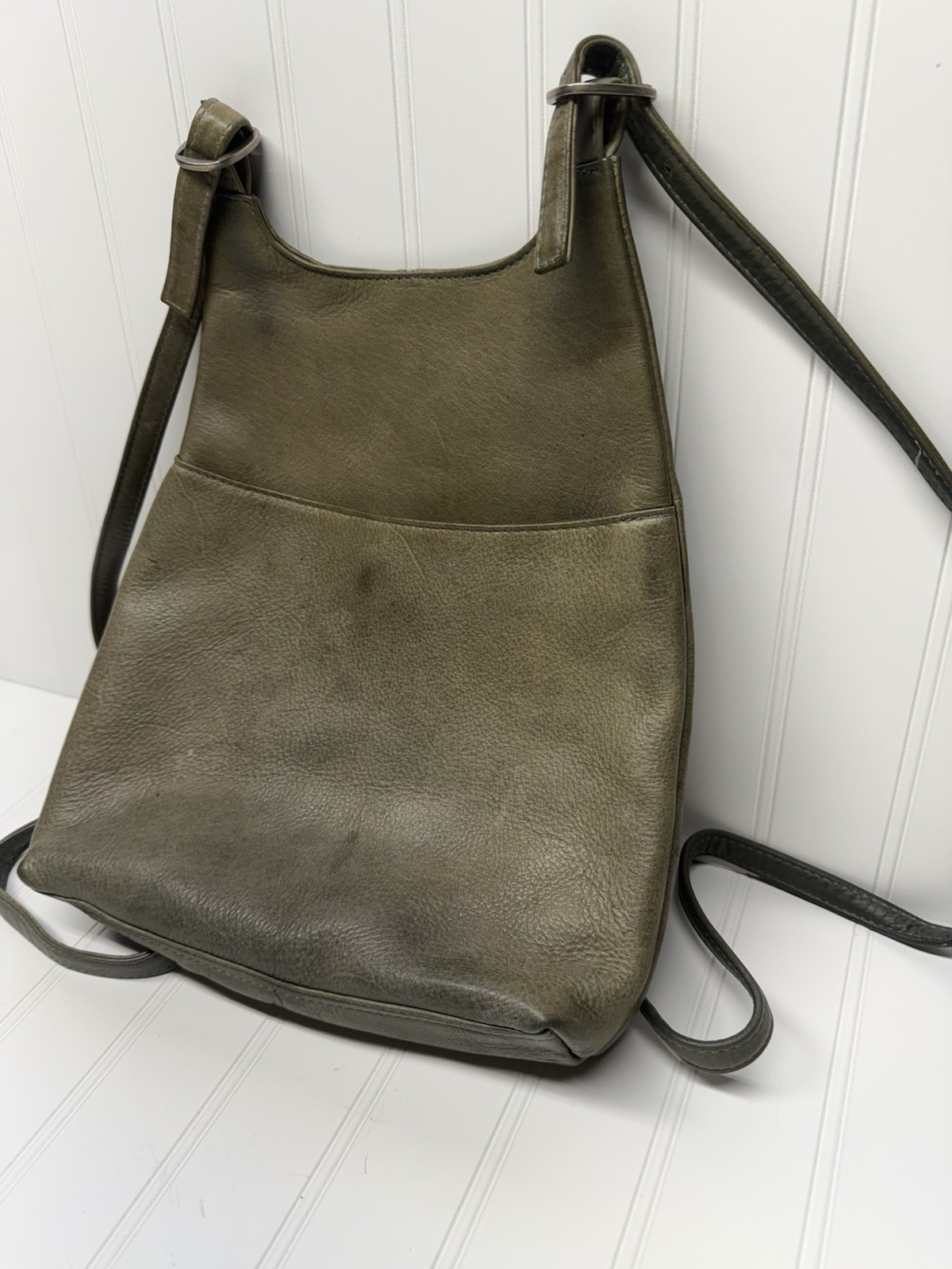 Le Donne Leather Collection Slim Sling Backpack Gray Olive Vaquetta Top Grain