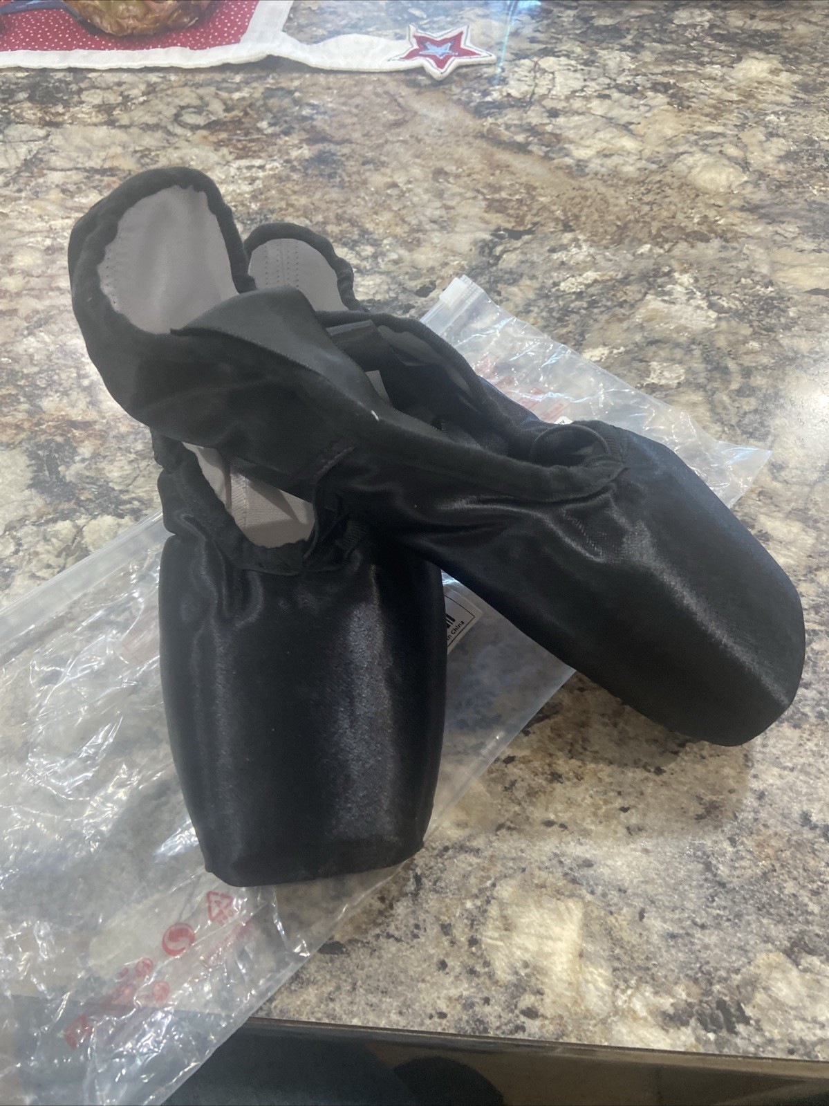Daydance New Satin Ballet Dance Pointe Toe Shoes 41, Women. 7.5