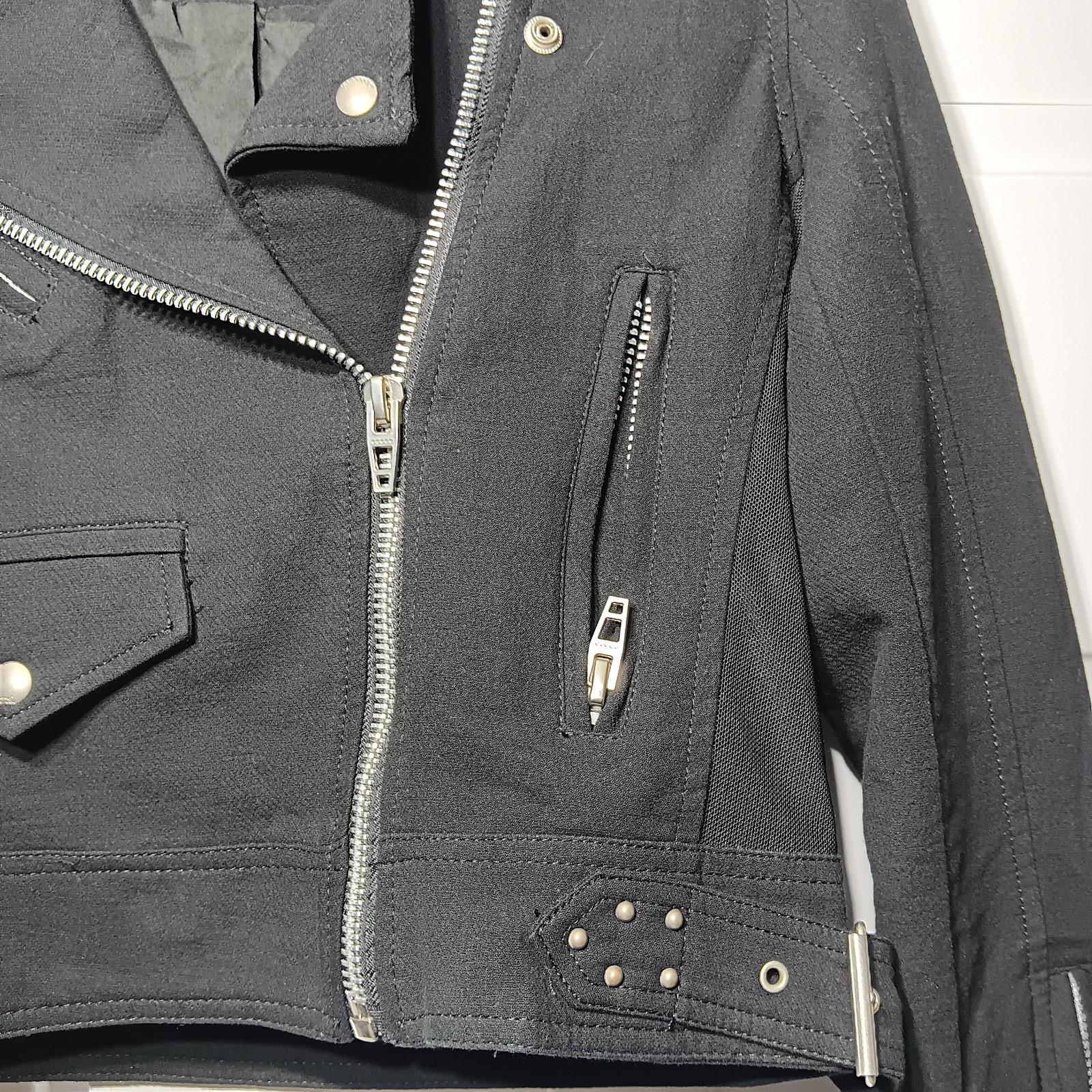 Blank NYC Crepe Moto Jacket Biker Zip Snap Adjust Belt Black Size S