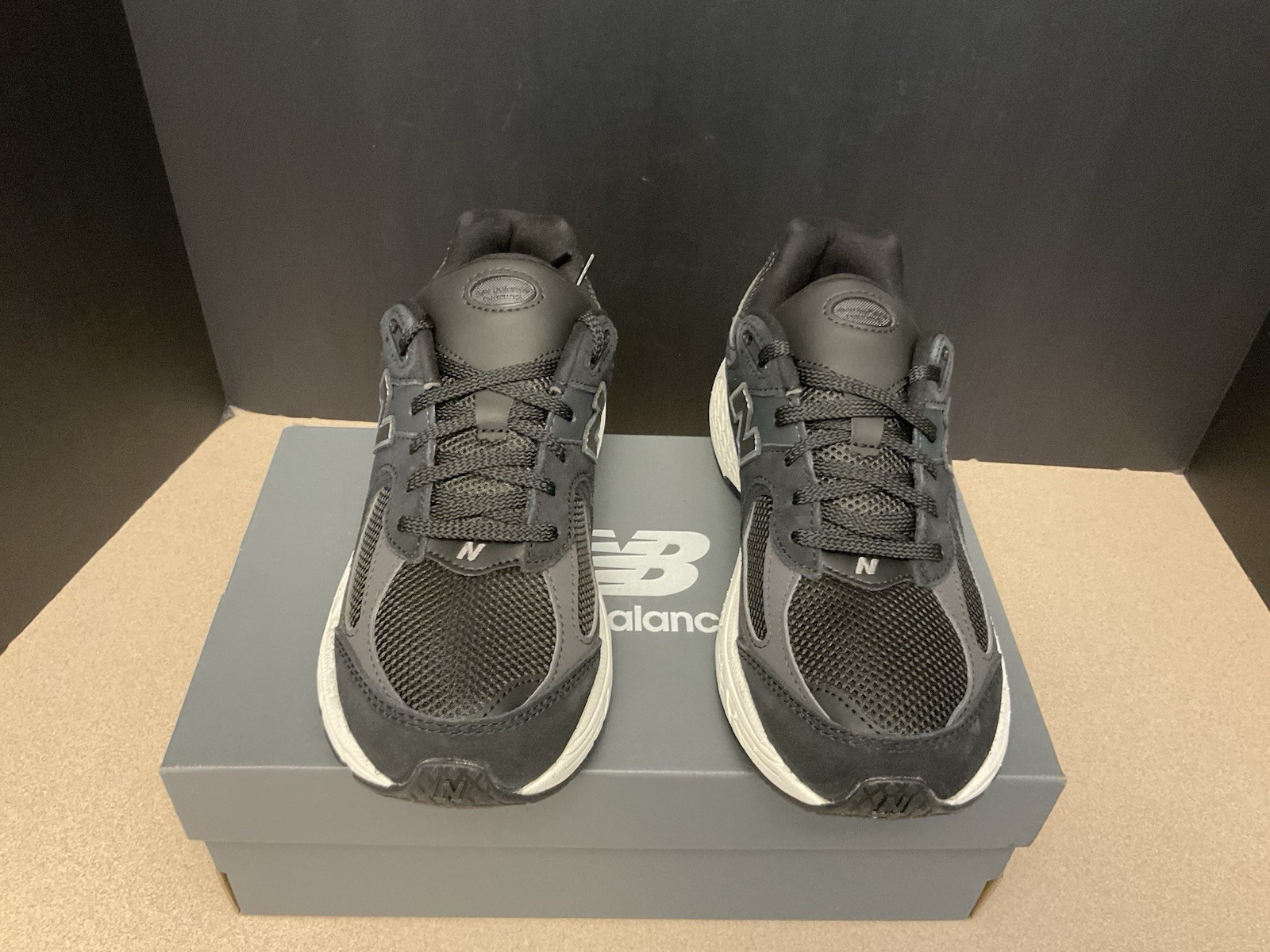 New! New Balance 2002R Black/Black Athletic Shoes. Youth’s 5.5Y. Women’s 7. Nice