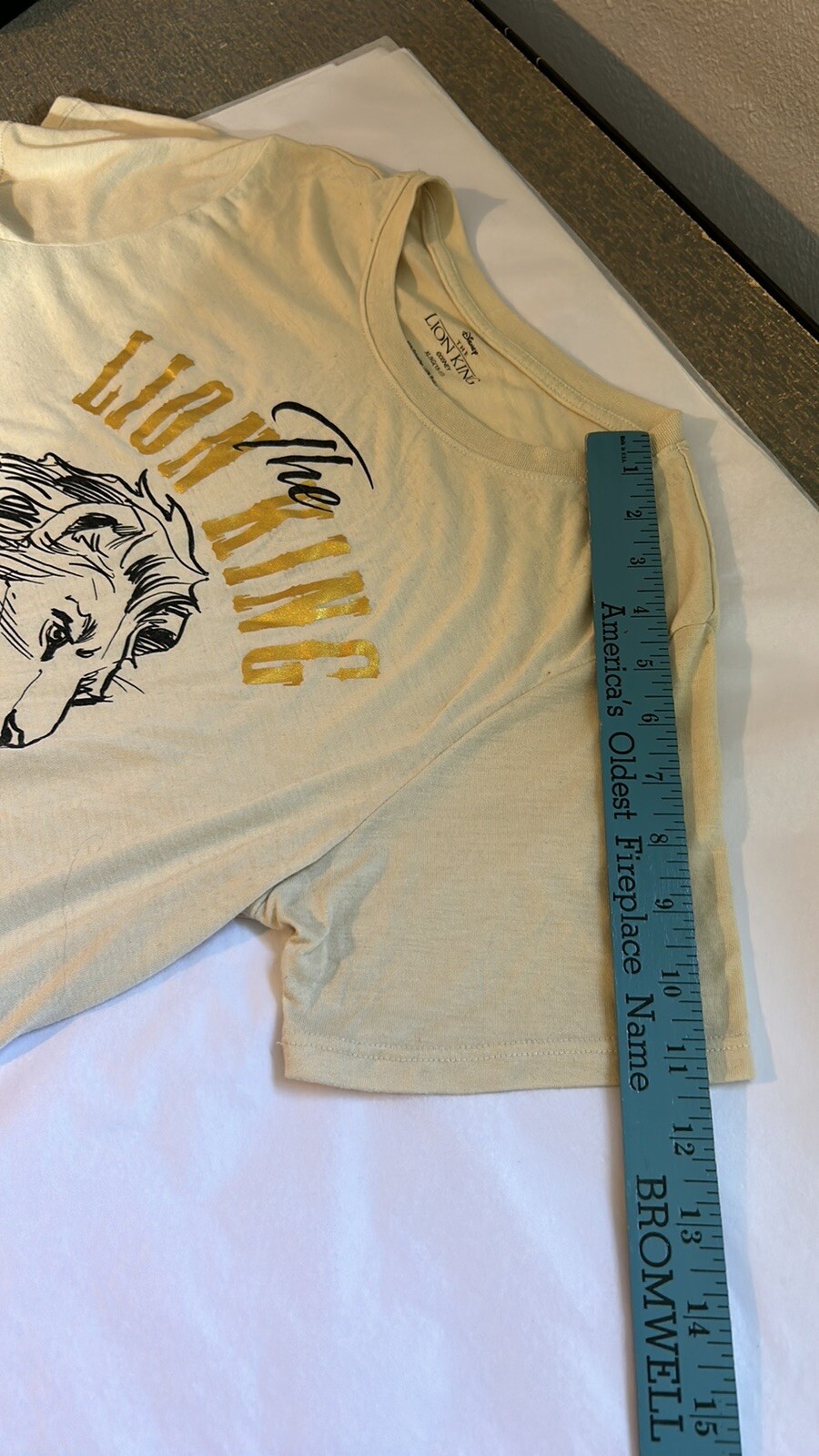 Disney The Lion King short sleeve shirt size XL (15-17) juniors