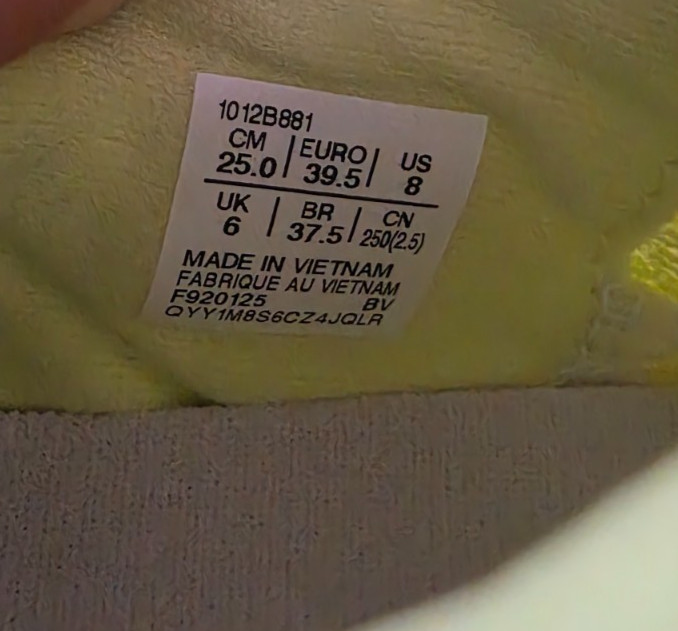 Asics Gel Cumulus 27 Lite-Show Huddle Yellow – Women’s Size 8