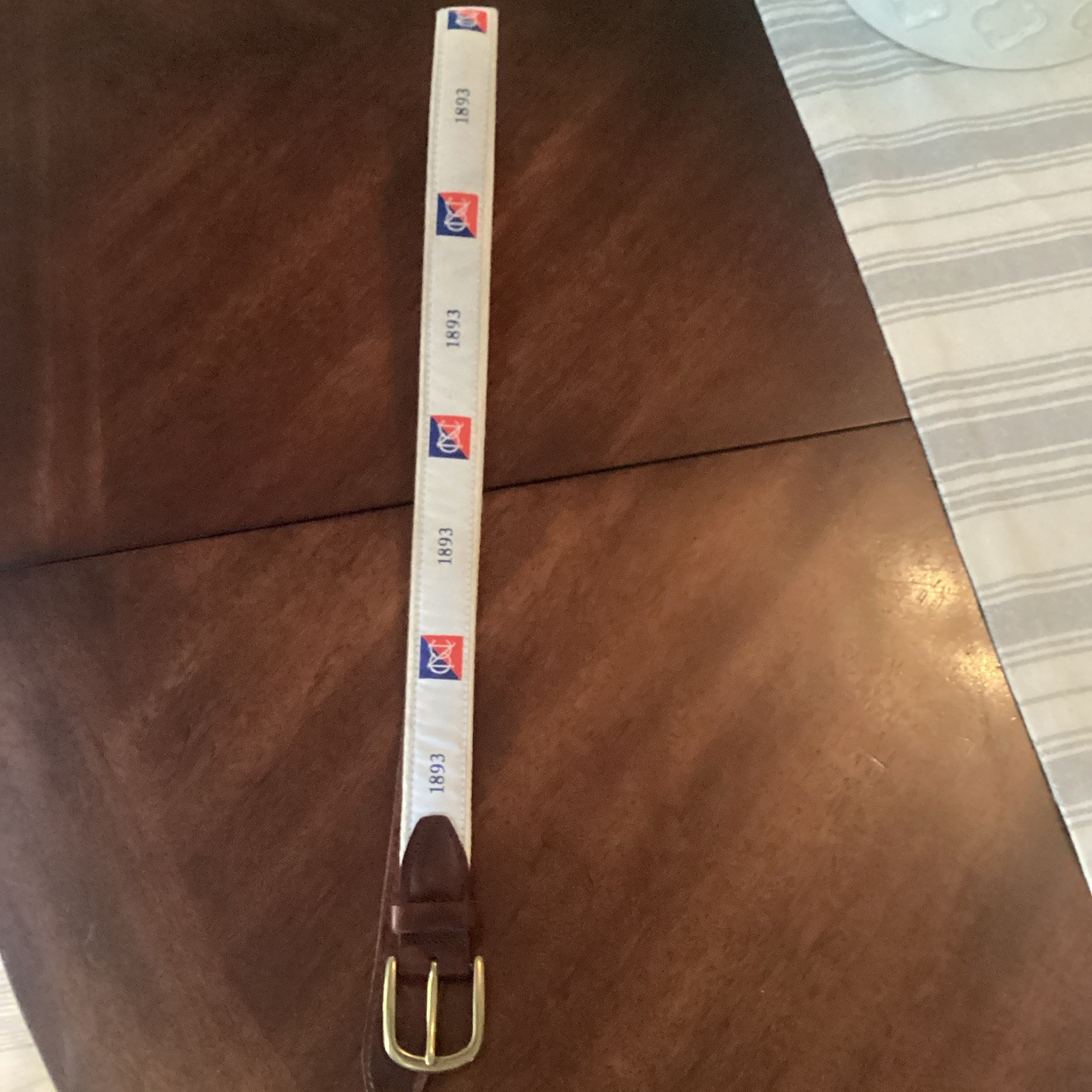 Newport Country Club Yachting Research Inc. Men’s Logo Pattern Belt. Size 38.