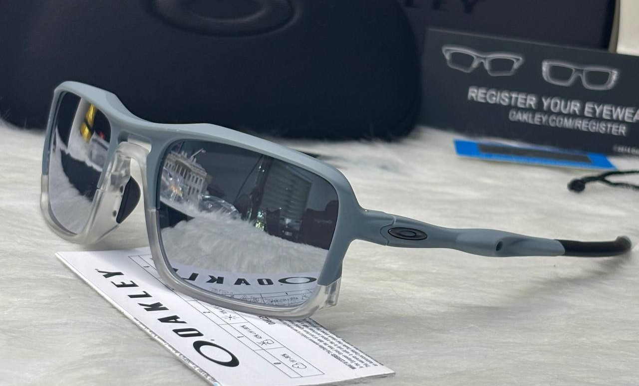 Oakley Triggerman Sunglasses Sport Gray Frame/Gray Mirrored Lenses 9314 Style