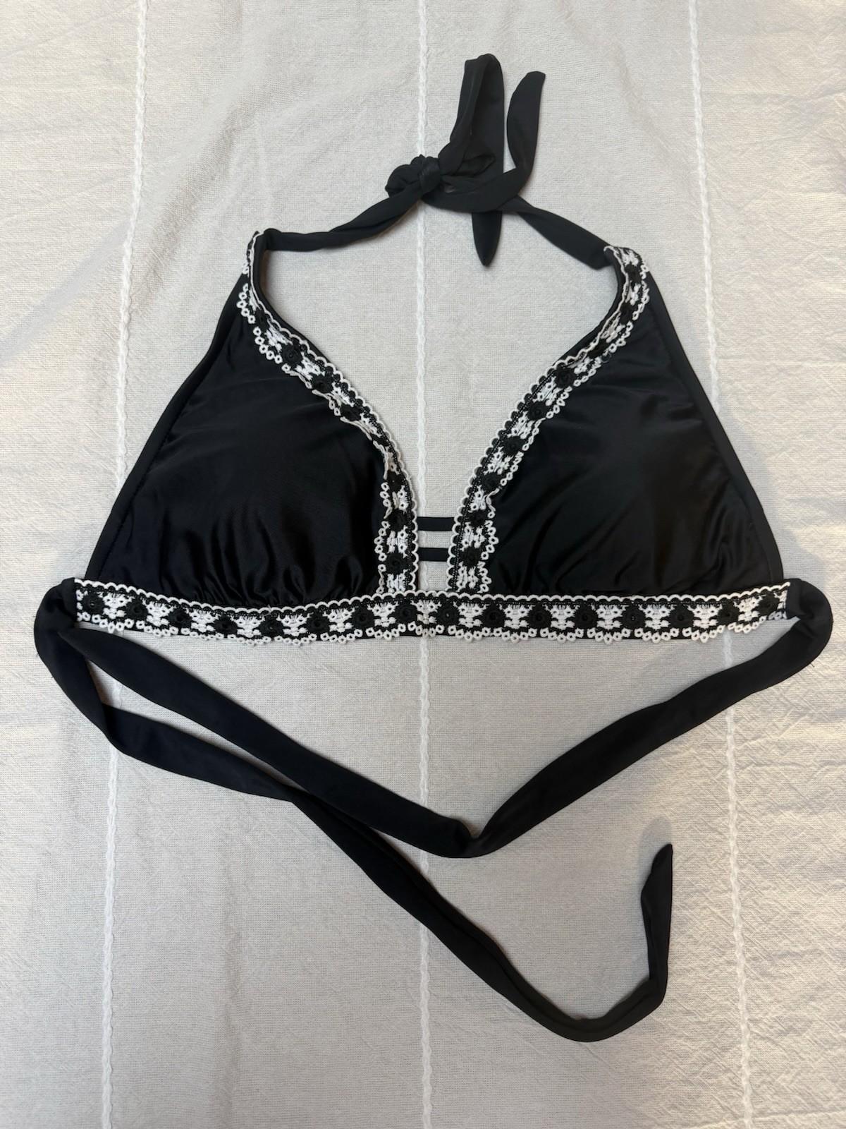Women’s Crochet Detail Bikini Top Kona Sol Black M