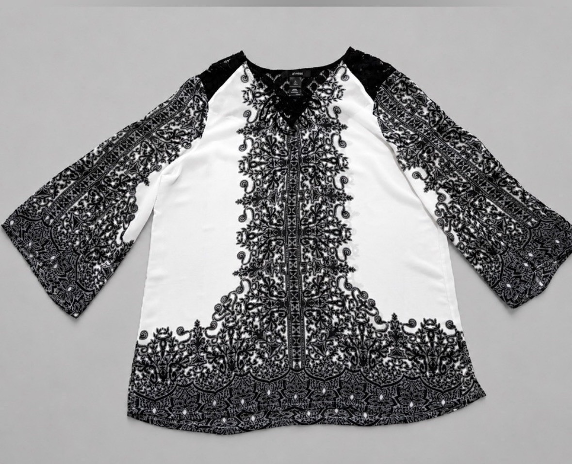 Ali Miles XL Black White Lace Print Tunic Top Bell Sleeve Slit Cuff Boho Chic