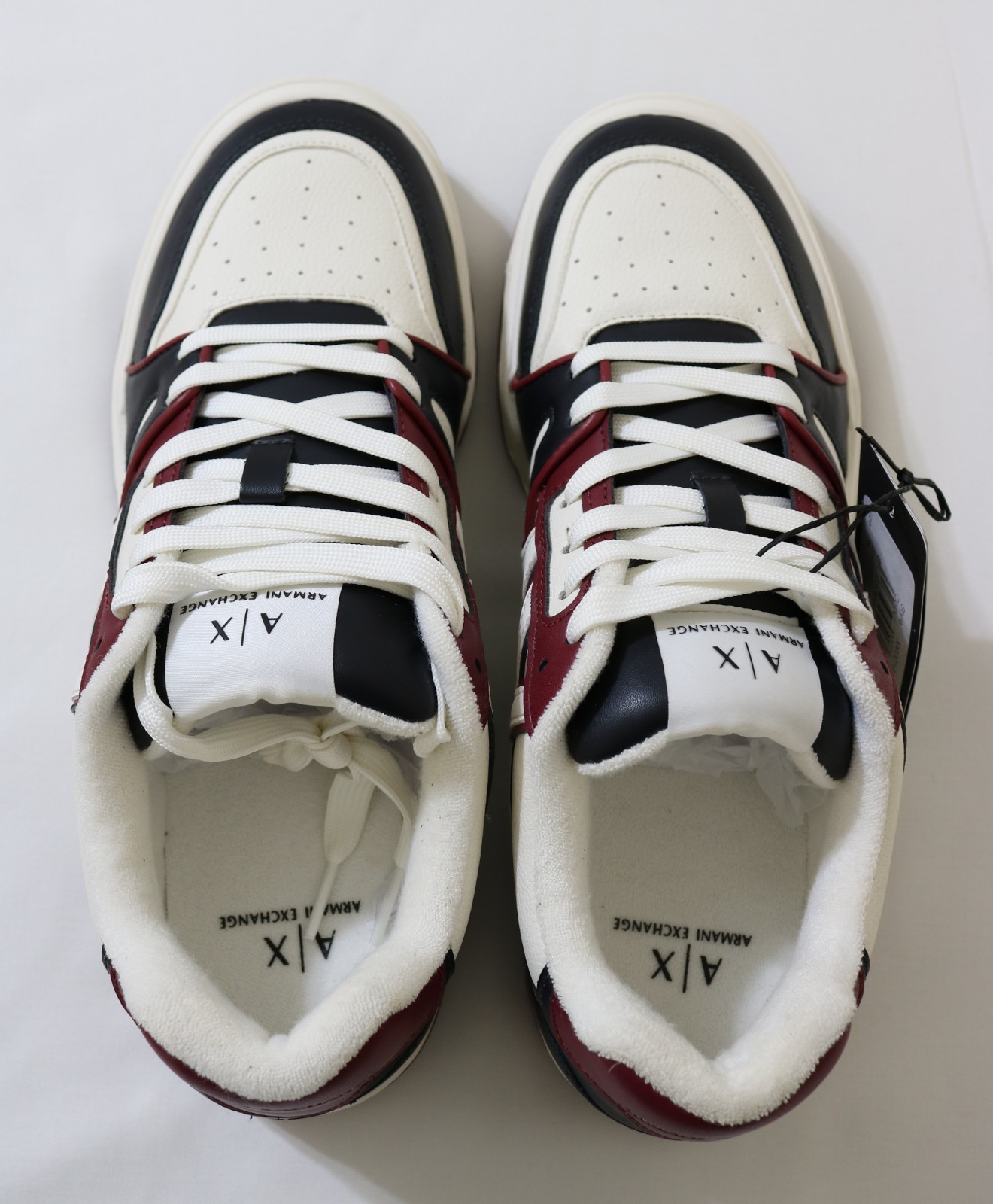 Armani Exchange Men Sneakers with Maxi shoes Size 9 , 10 , 11 , 13 new with box