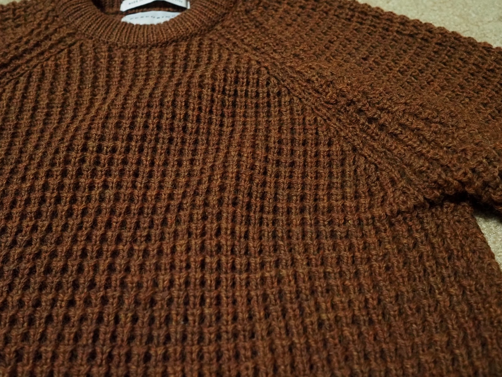 Peregrine Waffle Crew Neck Jumper Cinnamon Sweater Wool Mens Small NWOT