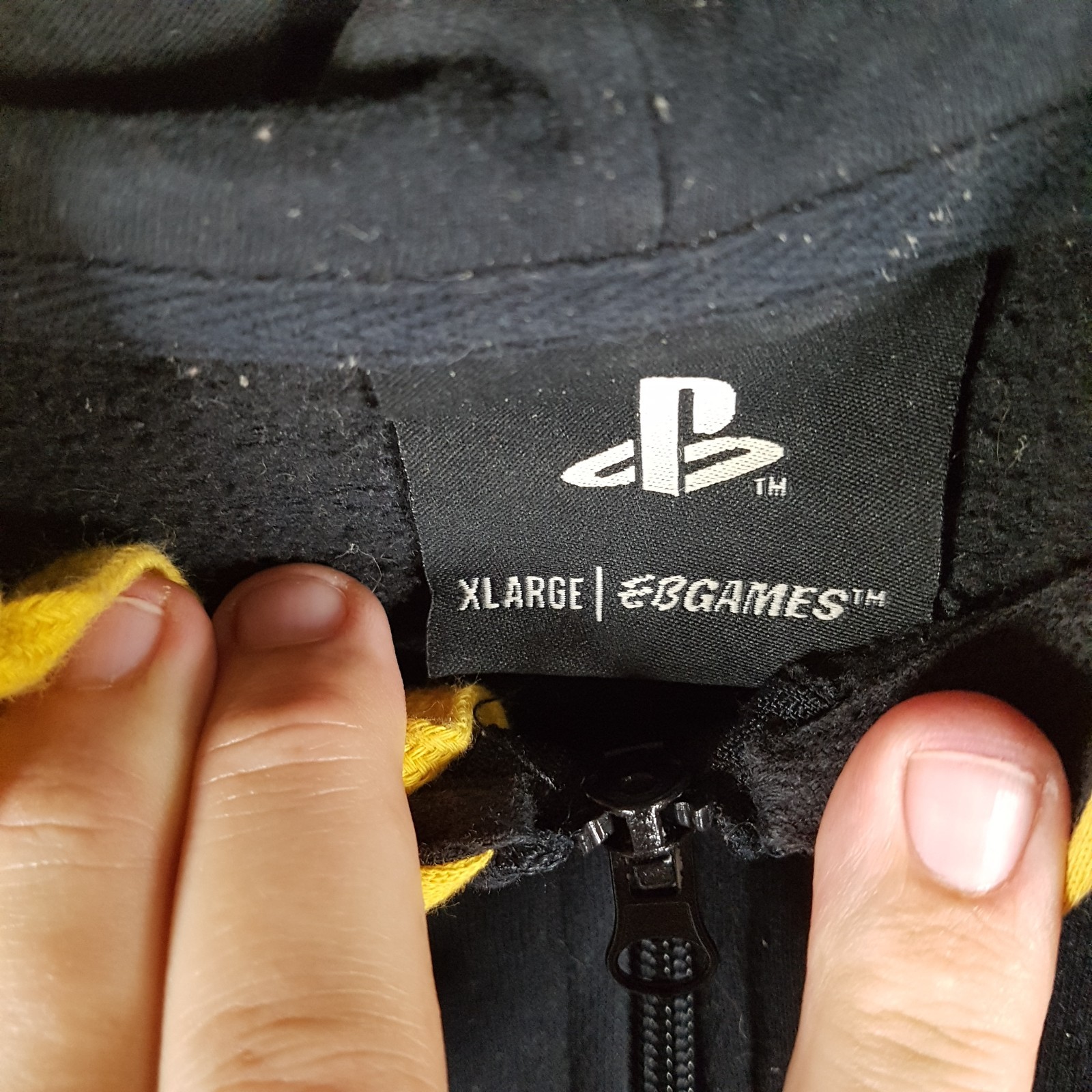 Playstation XL hooded jumper Ebgames full zip black yellow green blue red