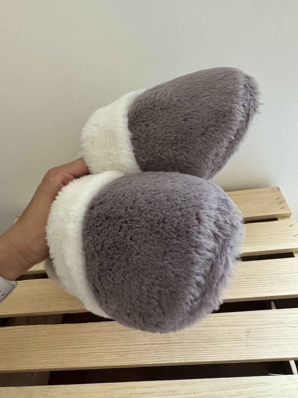 SnugToes women’s heated slippers with removable heat pads mocha size 5