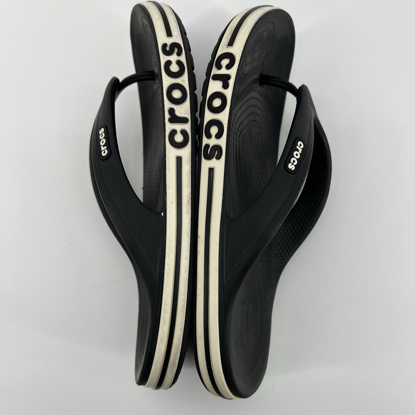 Crocs Bayaband Flip Flops Black White Unisex M4/W6 Preowned
