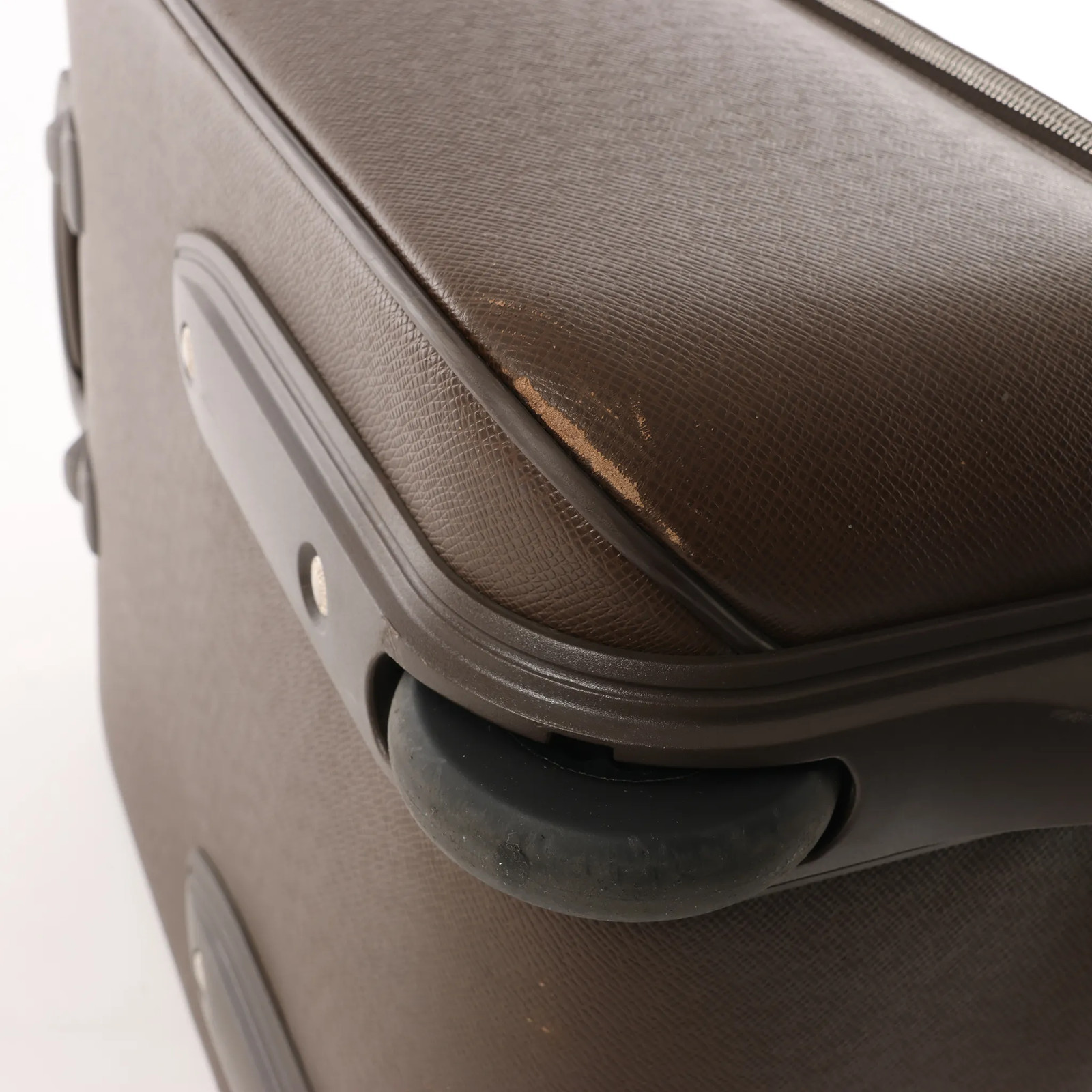 Louis Vuitton Pegase 45 Taiga Leather Travel Bag in Brown M23314