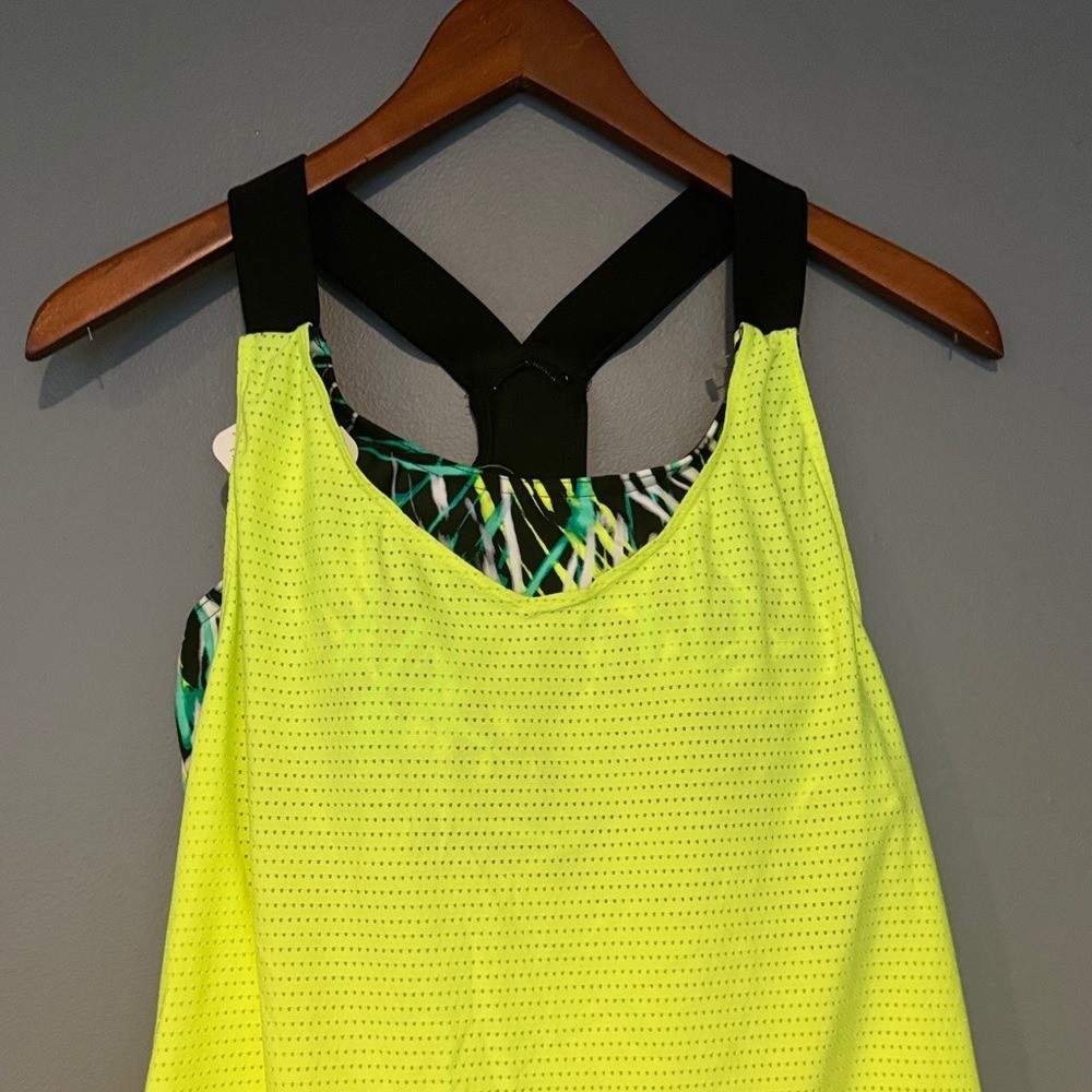 ZeroXposur Women’s Neon Yellow Tank Top