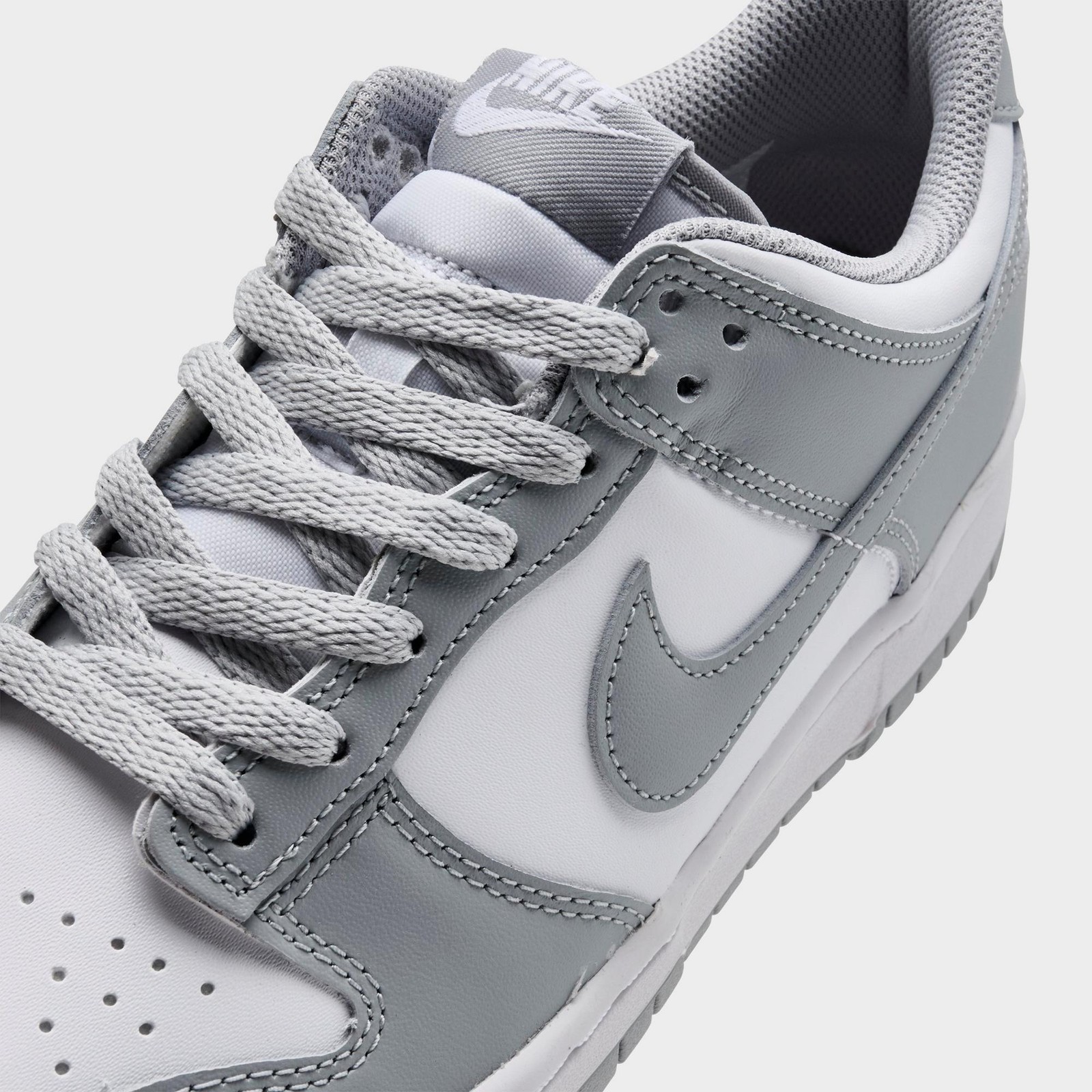 [FB9109-123] GRADE SCHOOL NIKE DUNK LOW ‘WHITE LIGHT SMOKE GREY (GS)’