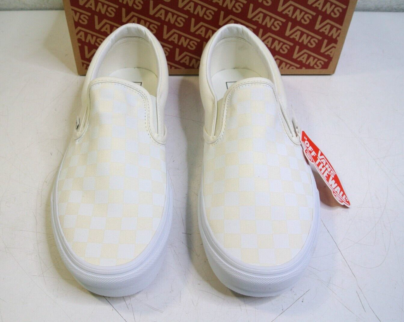 Vans VN000EYE Classic Slip On Cream Checkered Shoes Mens SZ 6, Ladies SZ 7.5