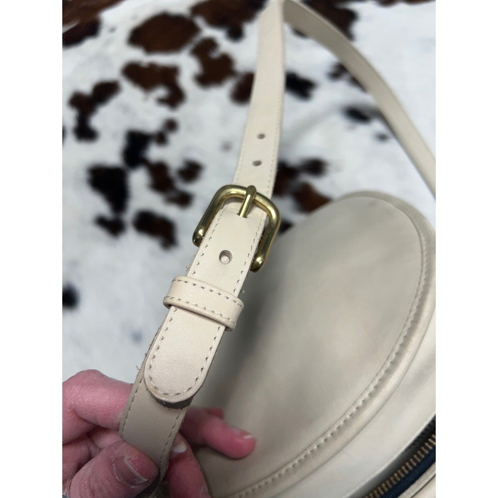 Coach Vintage Chester Canteen Crossbody Bag Women Small Cream Good Leather Brass