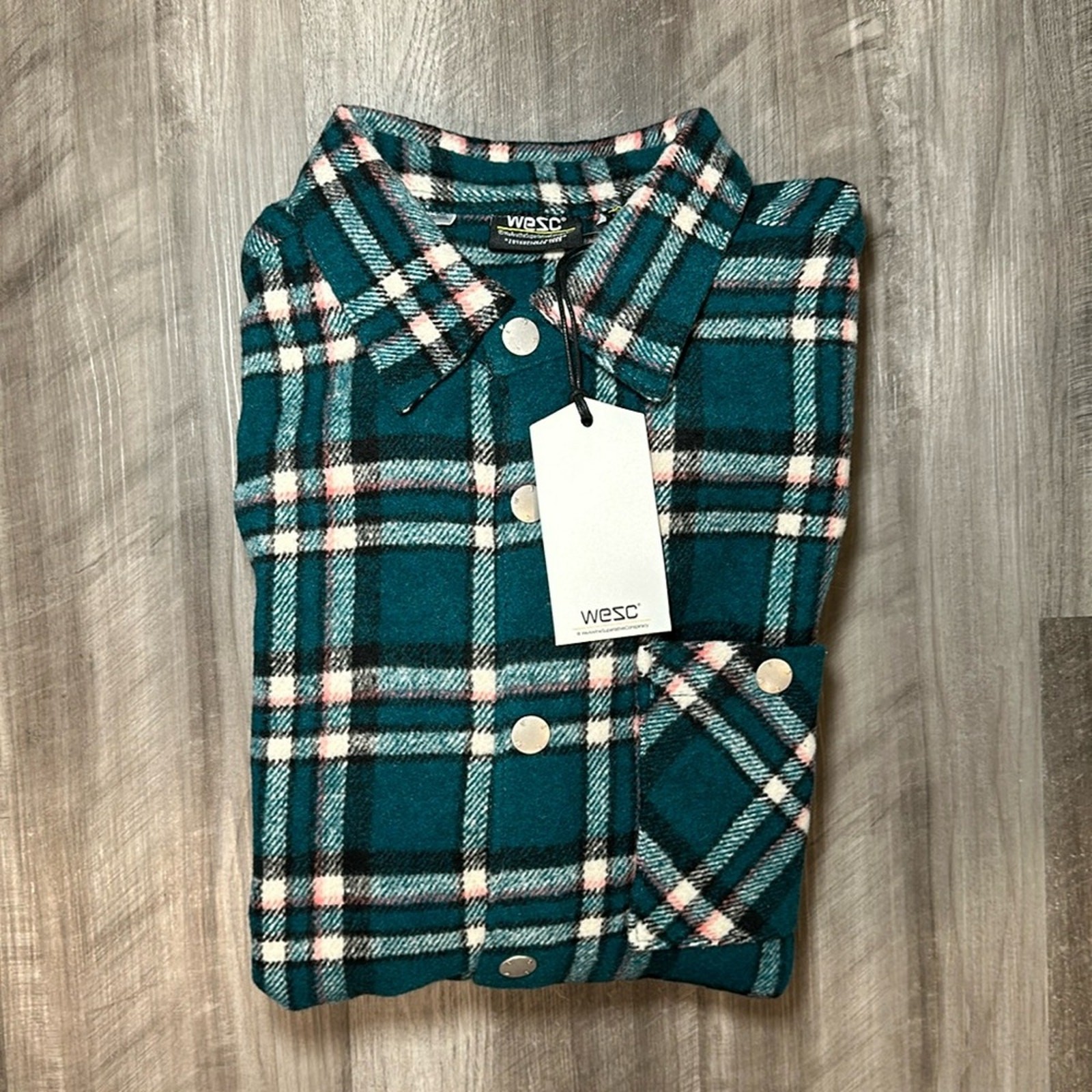 Wesc Oden Flannel Long Sleeve Pop Plaid Overshirt – 2XL
