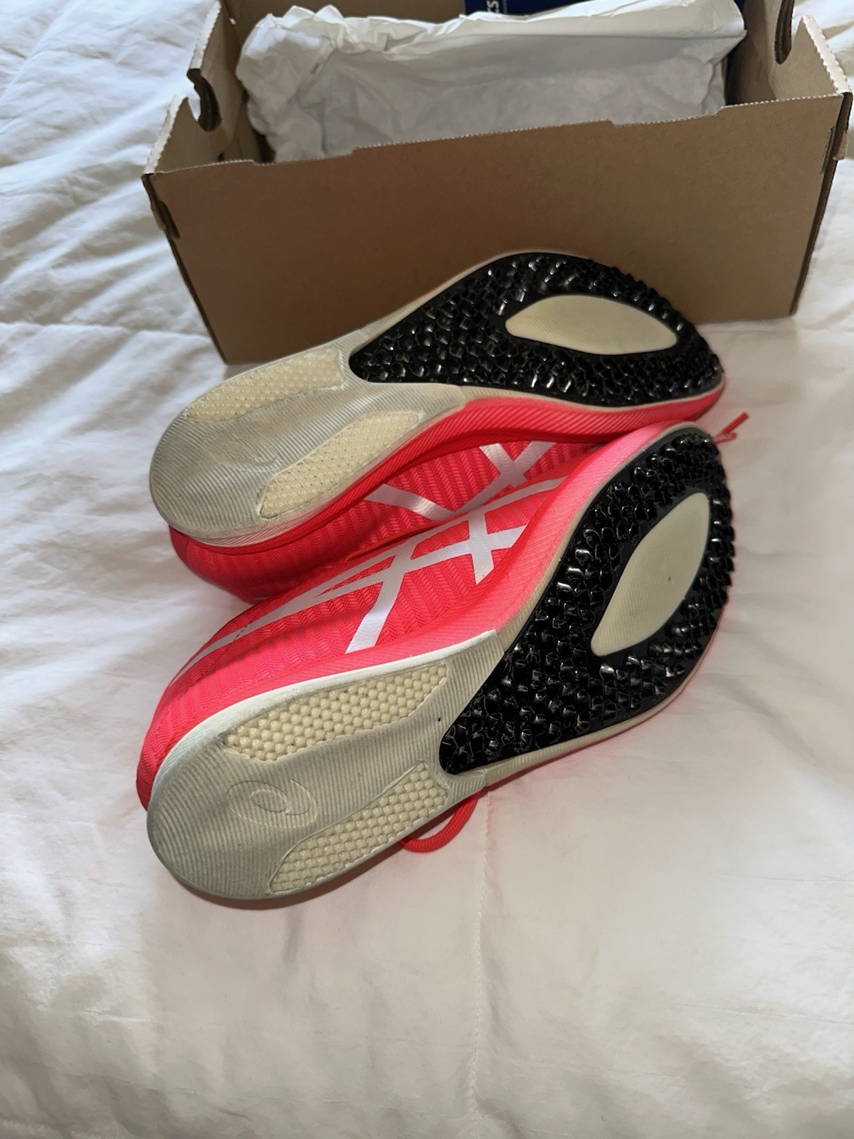 Asics Metaspeed LD 702 Diva Pink/White Size 7.5