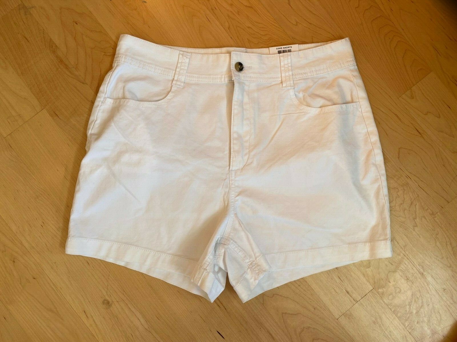 Style & Co Women’s Mid Rise Short Core Shorts 4,6,8,10,12,18 in White, Red, Blue