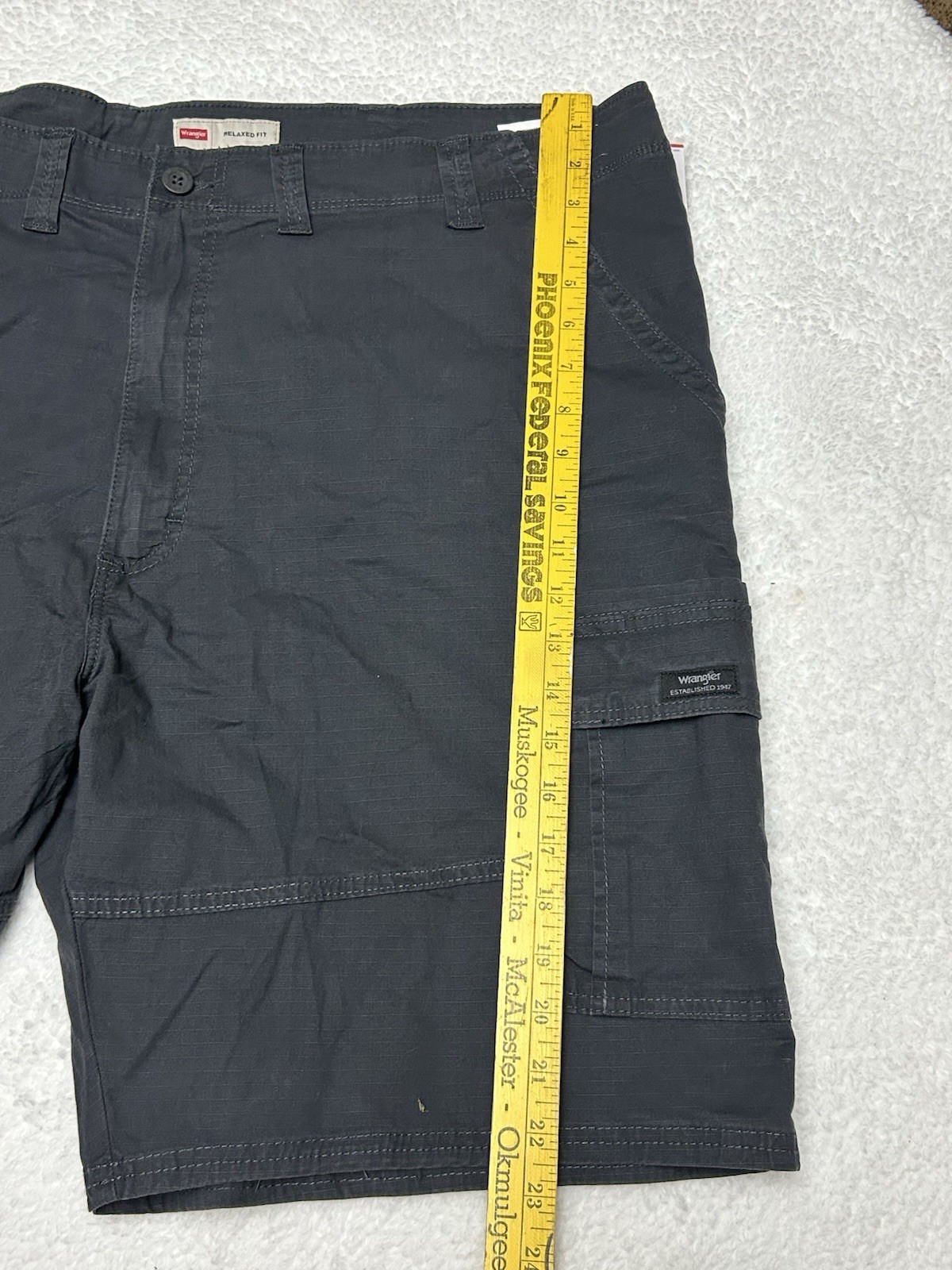 Wrangler Men’s 46 Cargo Shorts With Stretch Relaxed Fit Above Knee Dark Gray NEW
