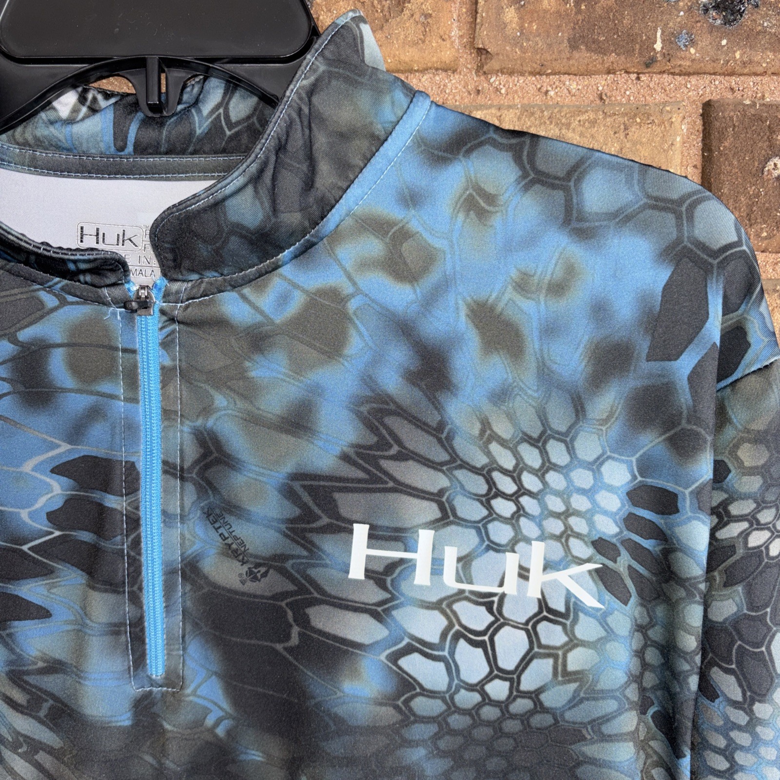 HUK Fishing Pullover Mens Medium Kryptek Neptune 1/4 Zip Long Slv Camo Shirt 42”