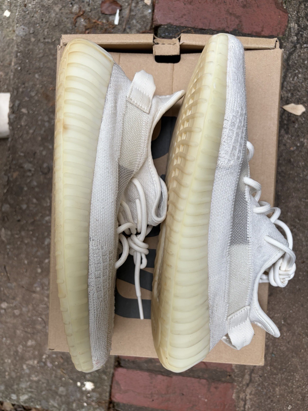 adidas Yeezy Boost 350 V2 Bone HQ6316 Low Top Sneaker Kanye West 2022
